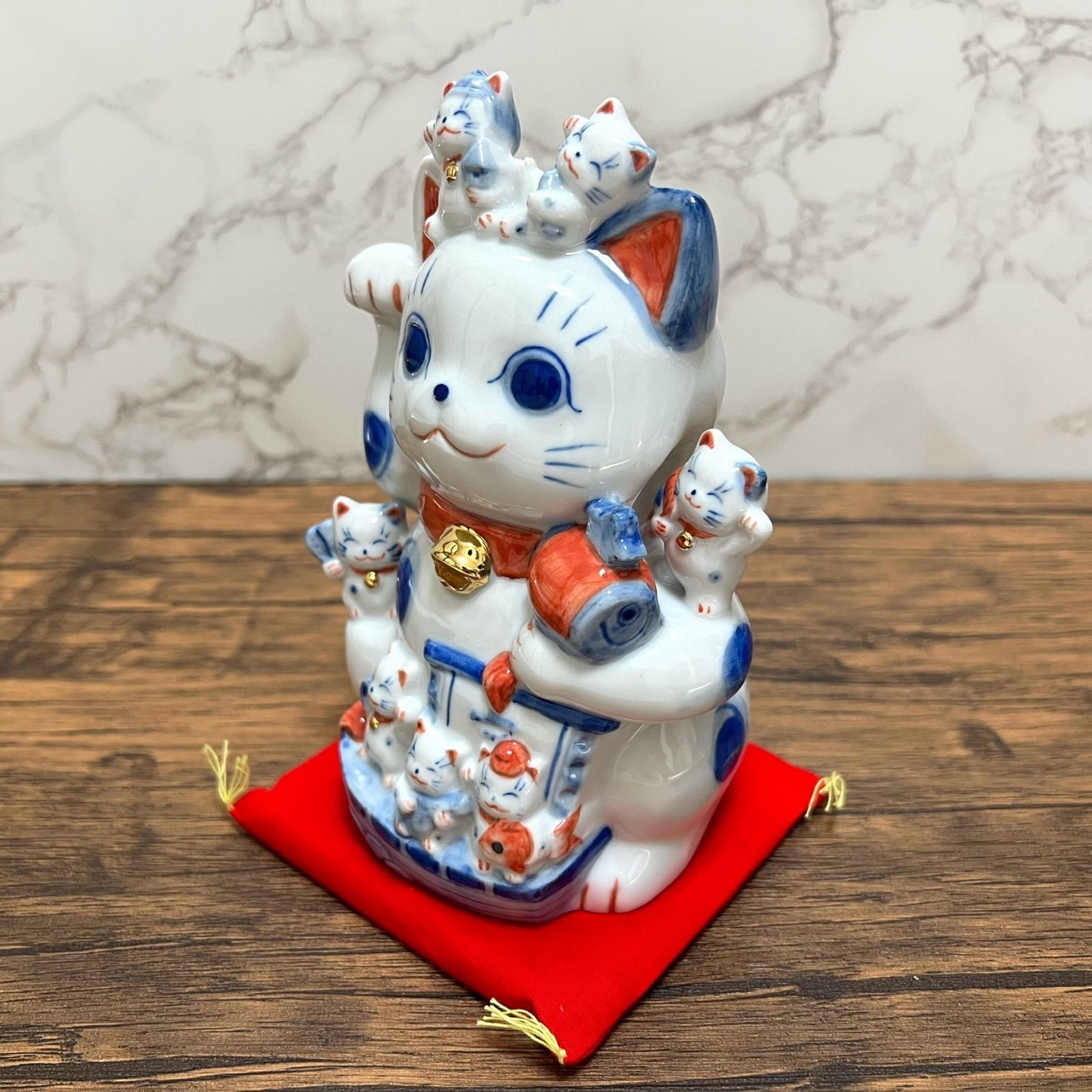 招き猫 招福づくし(染付) 縁起物 置物 開運招福 Maneki Neko Lucky Cat - メルカリ