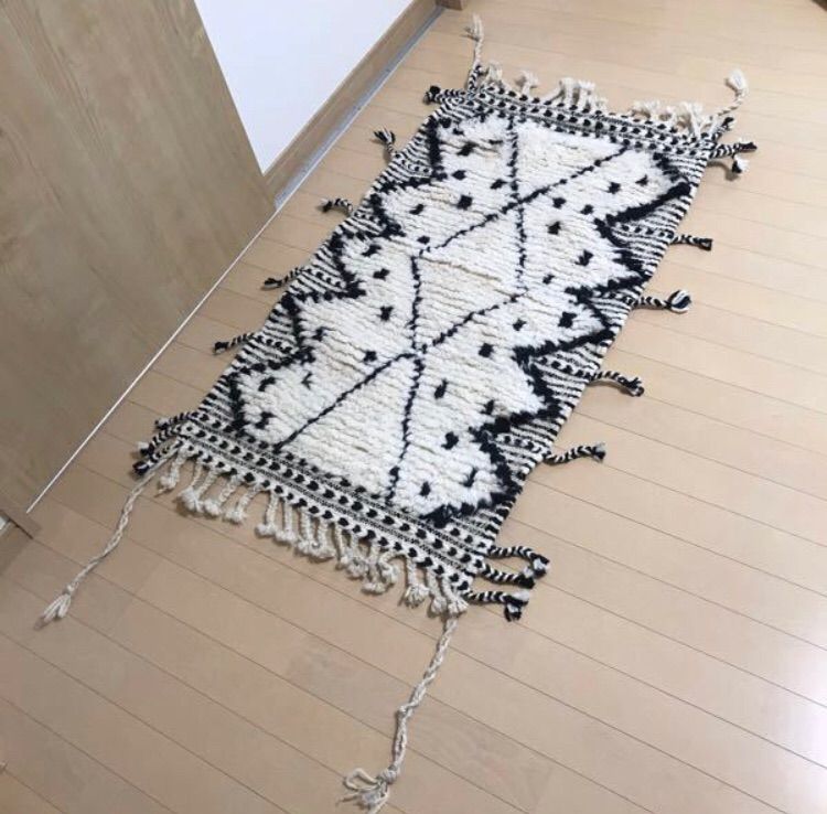 モロッコベニワレン　手織りベニワレン(ベニアワレン) 約112×64cm ドット