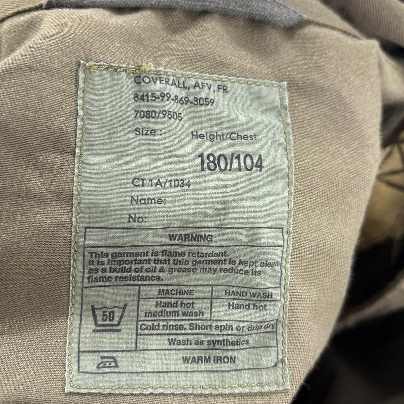 古着 長袖つなぎ イギリス軍 オールインワン ミリタリー 戦闘服