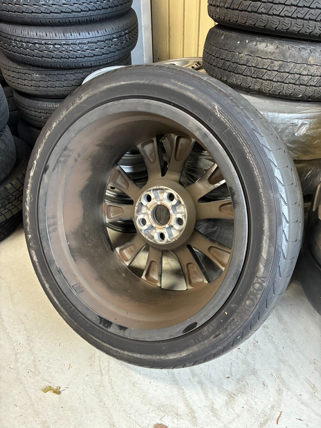 20インチアルミホイール