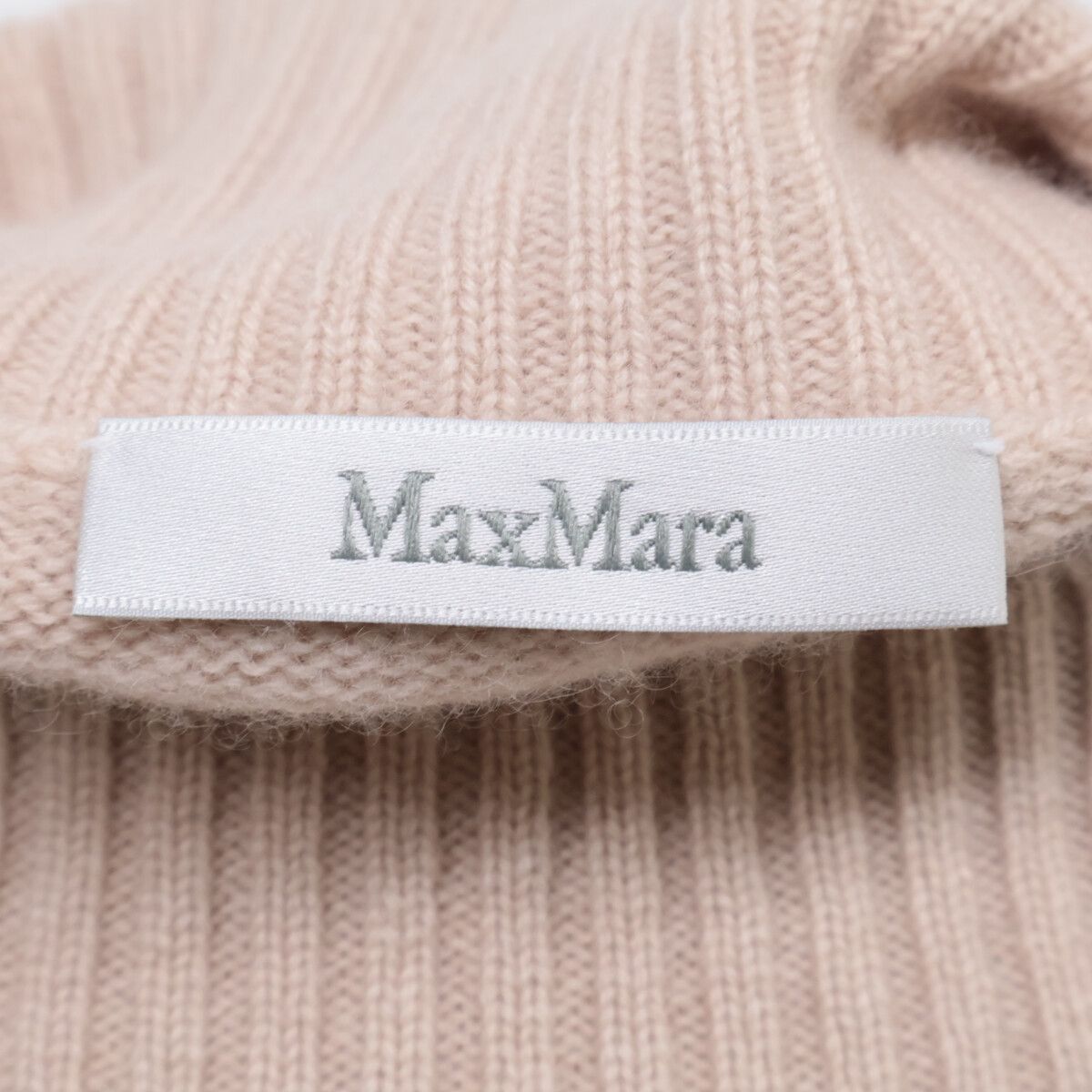 配送商品は通常配送無料。 Max Mara マックスマーラ 13260103 ﾍﾞｰｼﾞｭ ｳｰﾙ×ｶｼﾐﾔ ｼｮﾙﾀﾞｰﾎﾞﾀﾝ ﾀｰﾄﾙﾈｯｸﾆｯﾄﾜﾝﾋﾟｰｽ S