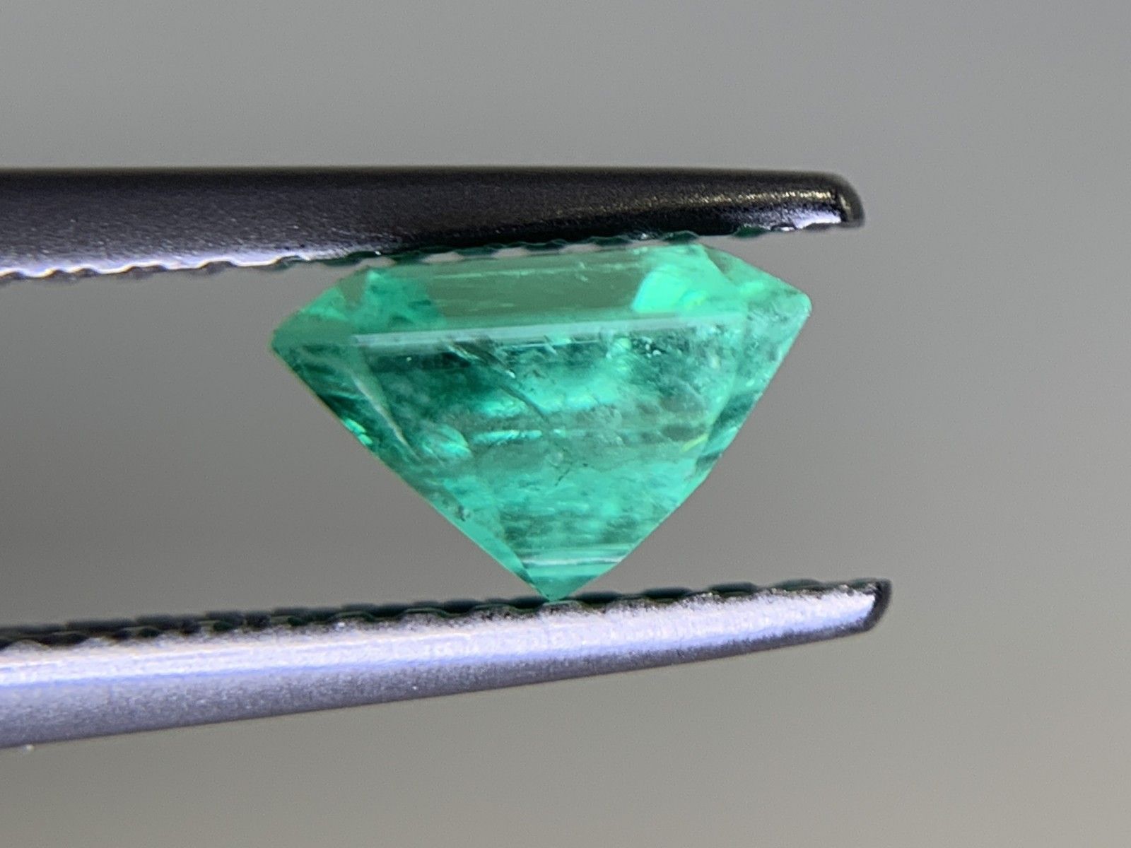 エメラルド 1.22ct