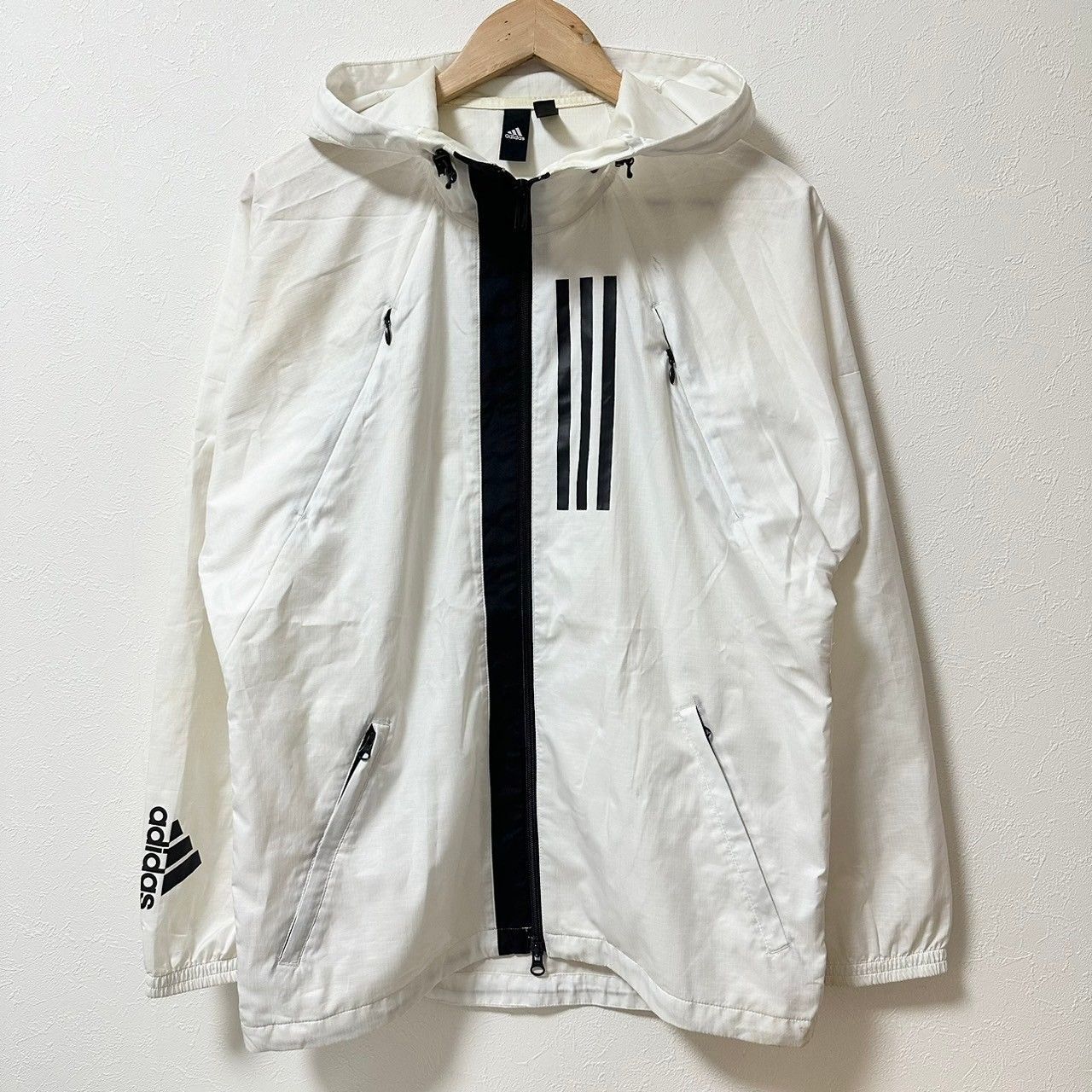 小さいサイズ (^w^)b adidas アディダス ジャンパー 薄手アウター