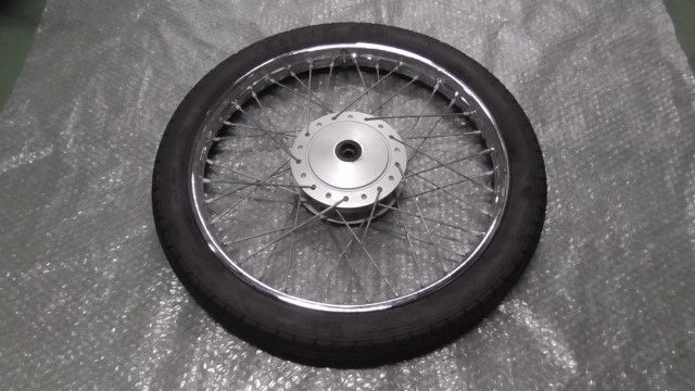 カブ50 AA04 の フロントホイール タイヤ付 M12 1758070108