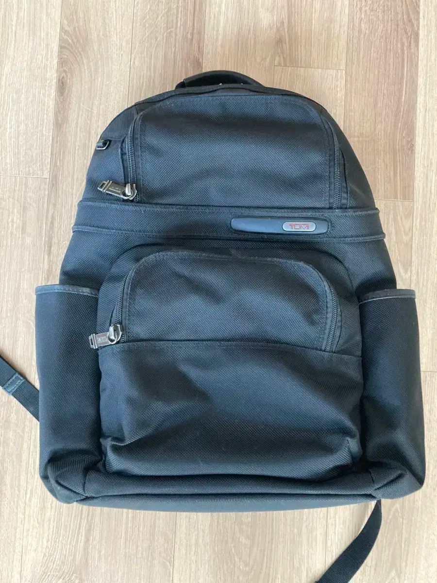 Tumi(トゥミ) ブラック リュック リュックサック 使用感 ほぼ そこにはありません