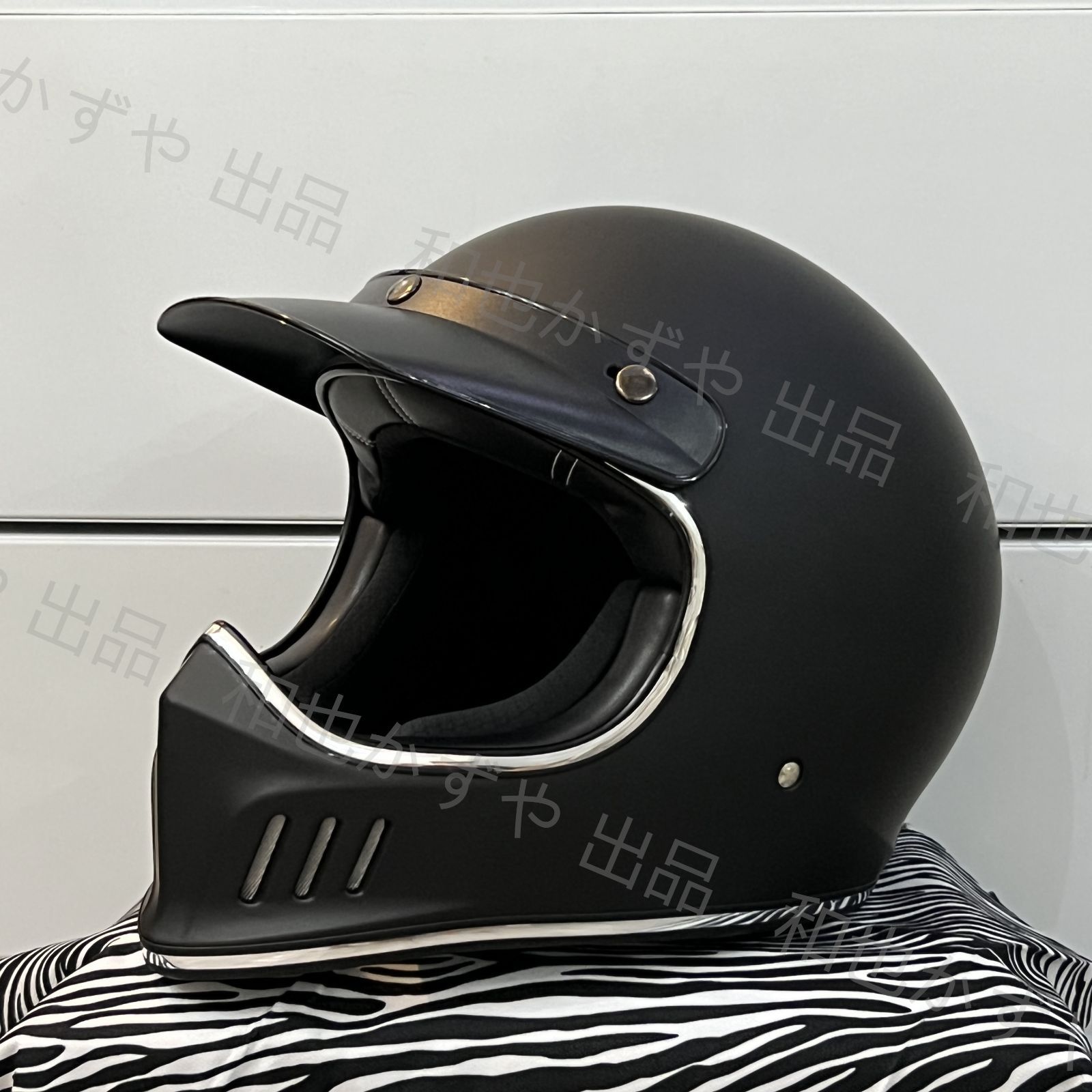 新着商品 MOTO3 オフロードヘルメット ビンテージヘルメット ブラック