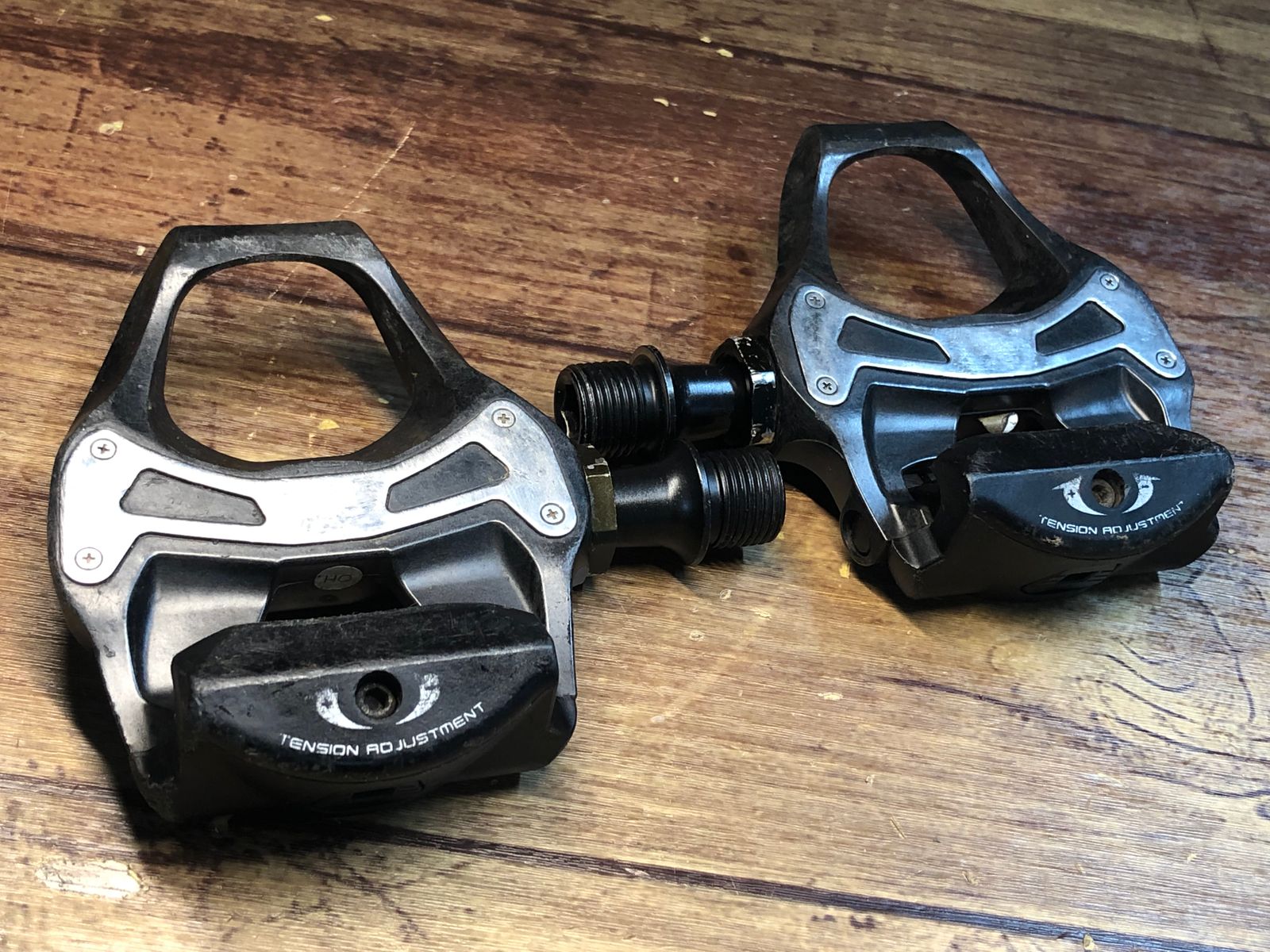 GZ536 シマノ SHIMANO 105 PD-5800 ビンディングペダル SPD-SL ※軸回転