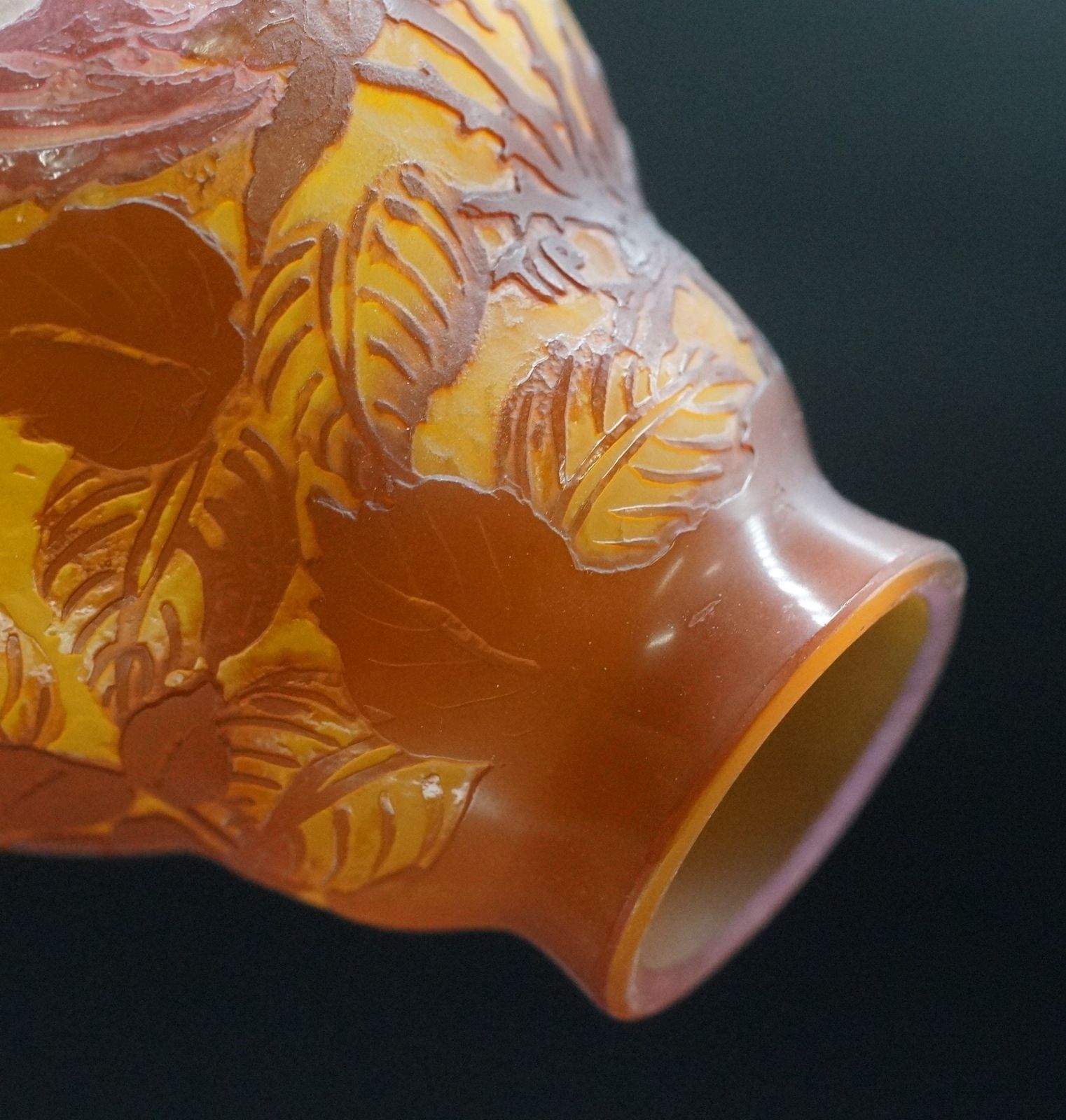 エミールガレ ドーム型 卓上ランプ 照明 カメオ彫り 被せガラス ナイト