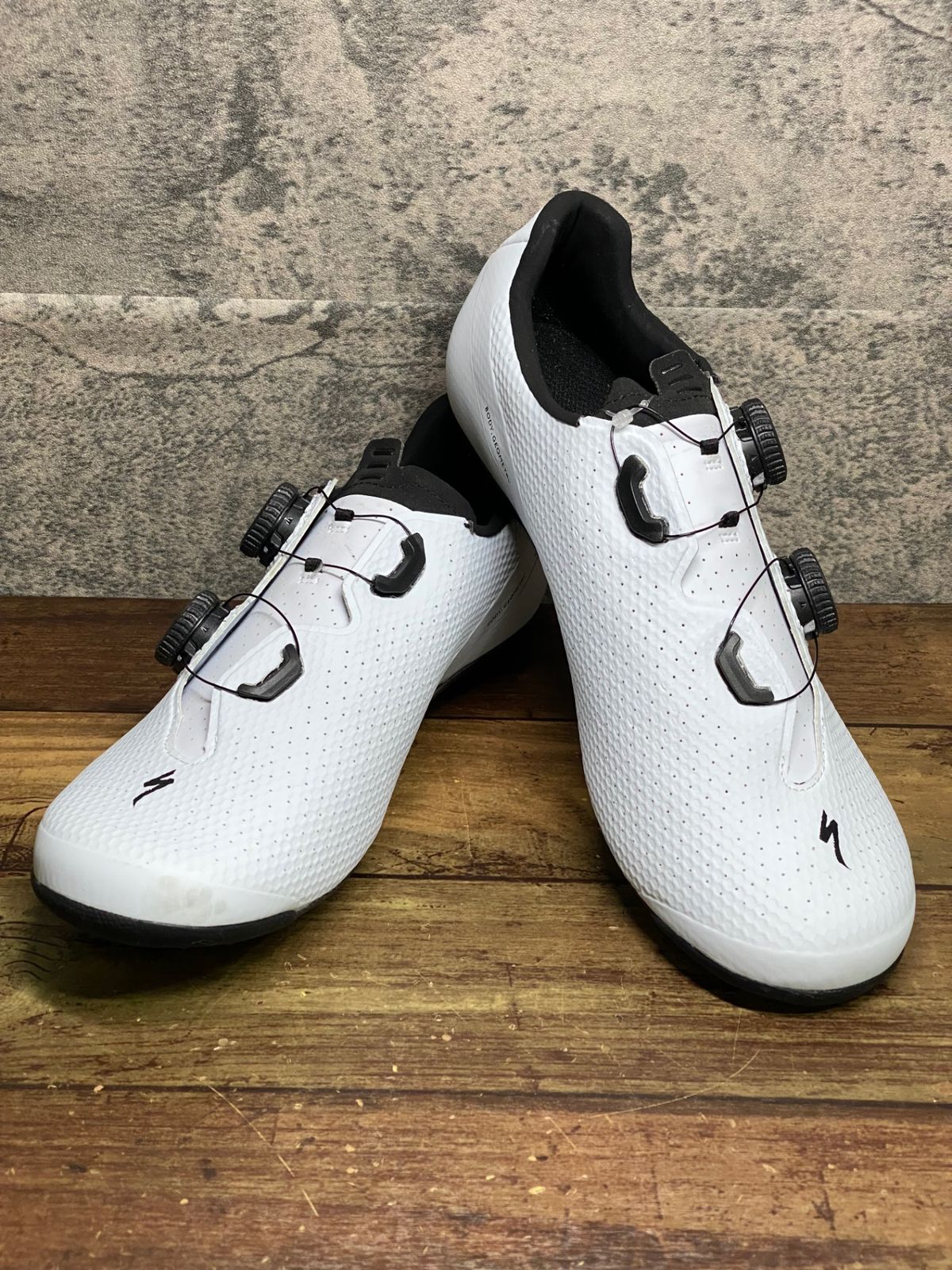 JM399 スペシャライズド SPECIALIZED トーチ TORCH 3.0 RD ビンディングシューズ 白 EU40 SPD-SL