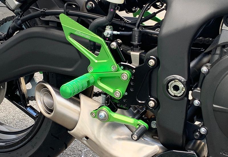 【9/19】専用出品 Amazon | NINJA ZX-25R SE ストリート用 バックステップ 赤