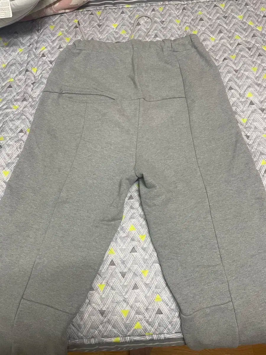 スウェットパンツ