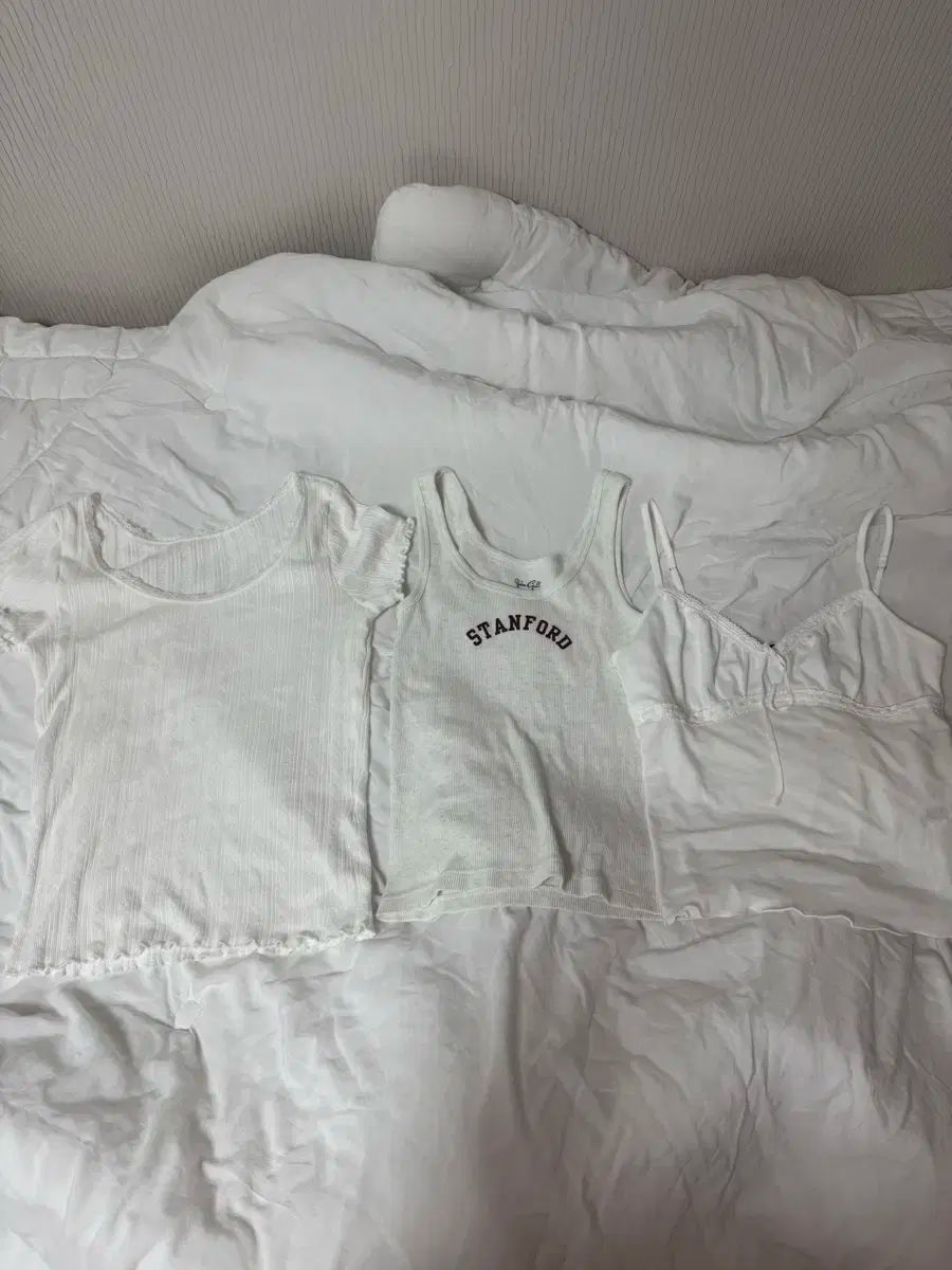 3set Brandy Melville ブランディー メルビル ベストセラー トップス