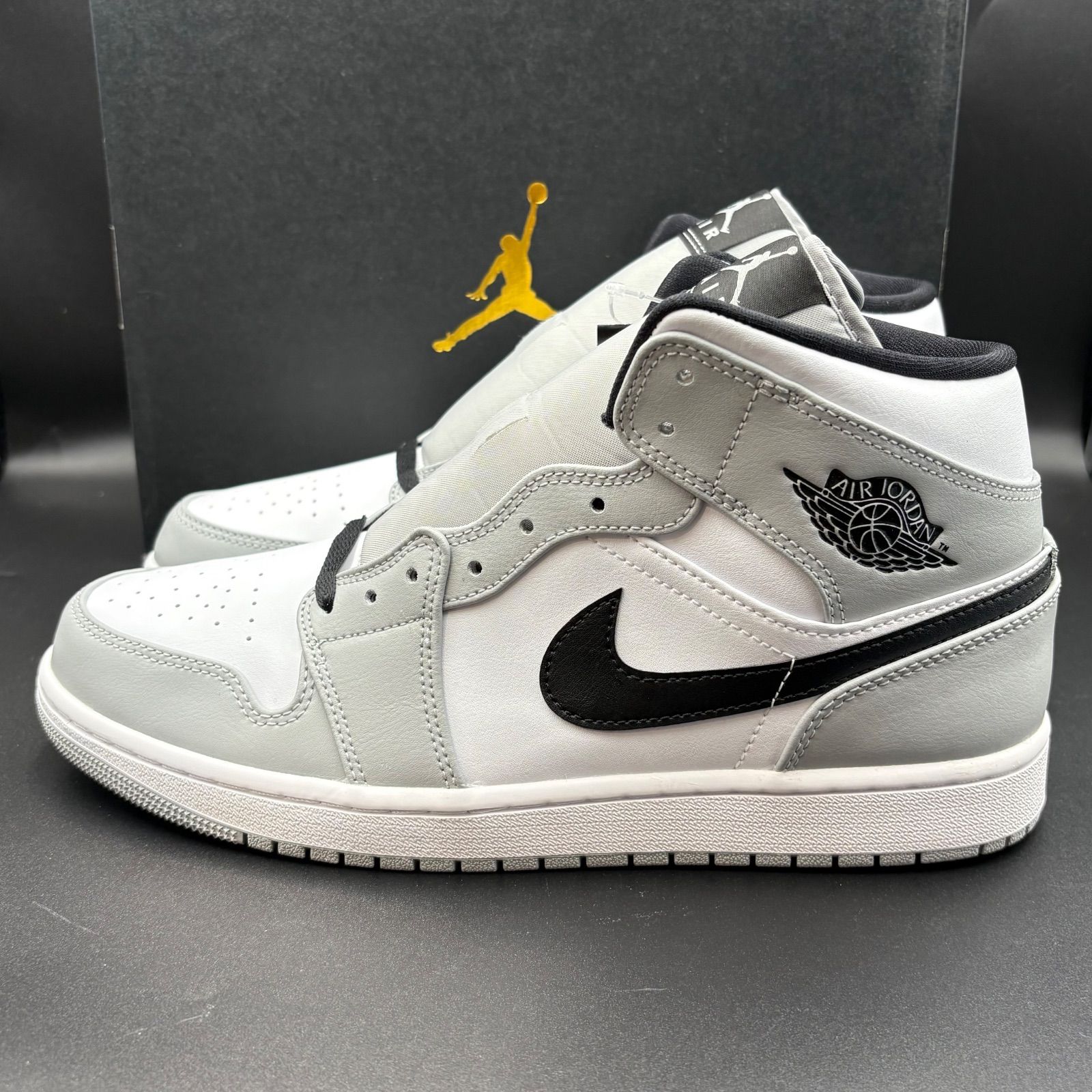 【本日発送】エアジョーダン1 ライトスモークグレー US10 28cm 楽天市場】NIKE ナイキ AIR JORDAN 1 MID 'SMOKE GREY' エア