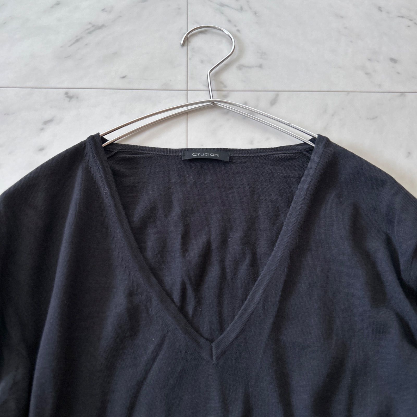 美品 Cruciani クルチアーニ Vネックニット チャコールグレー 40