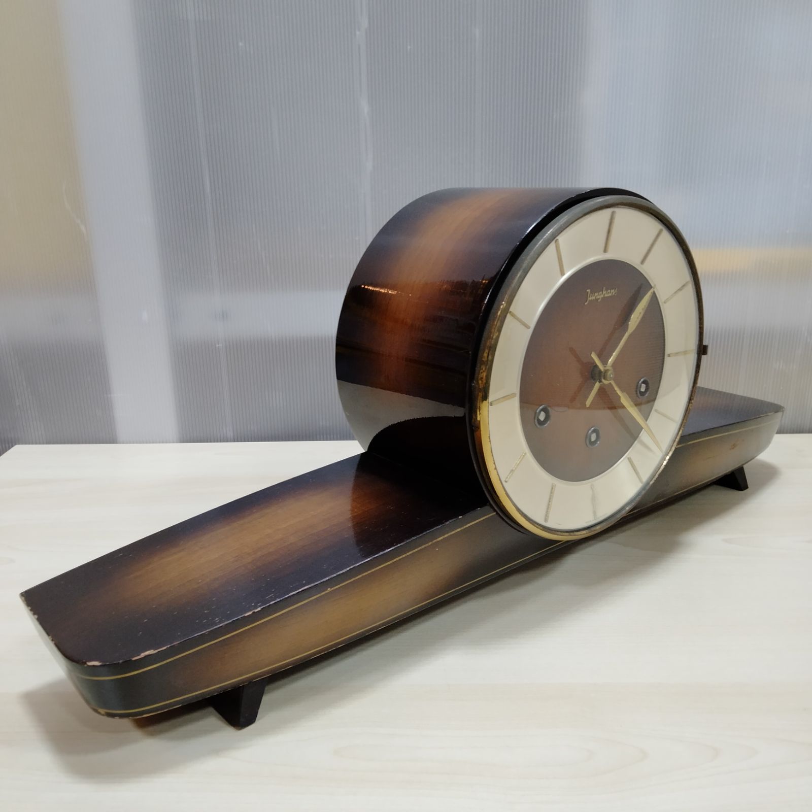 Junghans ユンハンス アンティーク 機械式ゼンマイ置き時計 目覚まし時計 ドイツ製 超美品 完動品! JUNGHANS ユンハンス 置時計 ドイツ製 ゼンマイ式 打時計 アンティーク