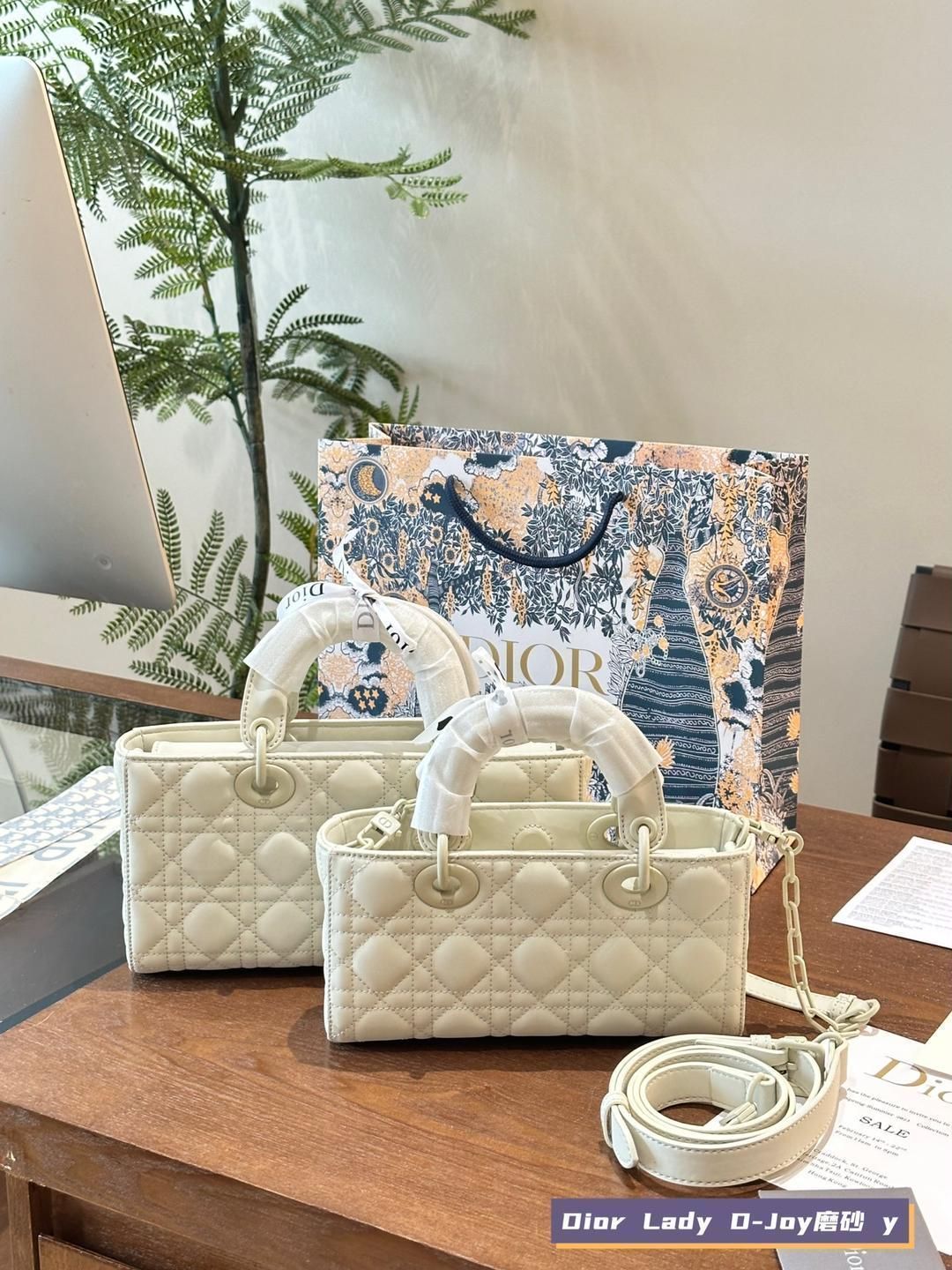 Dior ディオール D-Joy ハンドバッグ ショルダーバッグ｜本日