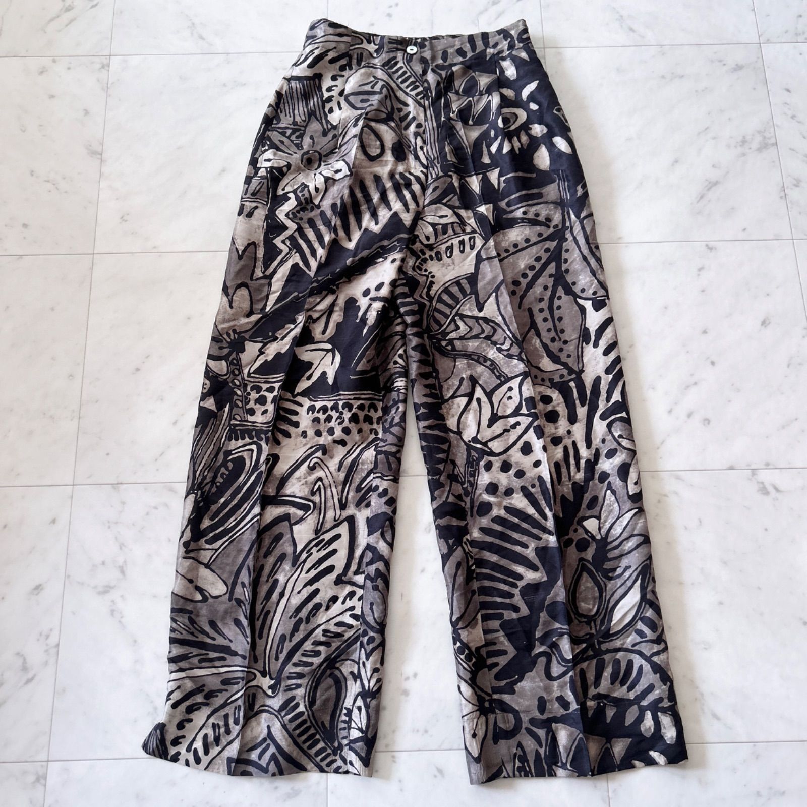 美品 MaxMara シルク100% 総柄ワイドパンツ 38 イタリア製