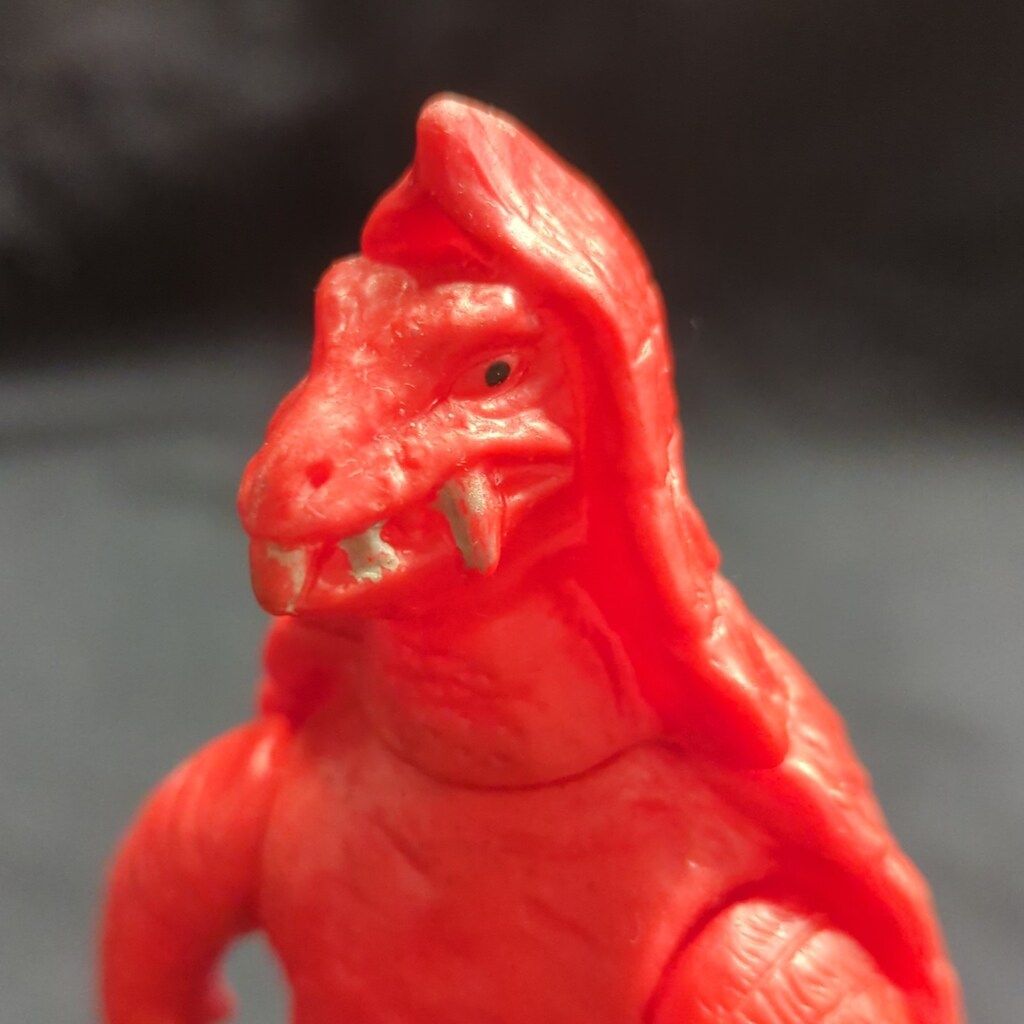 ブルマァク ブルマァクの怪獣シリーズ プルーマ 120 mm 赤成型