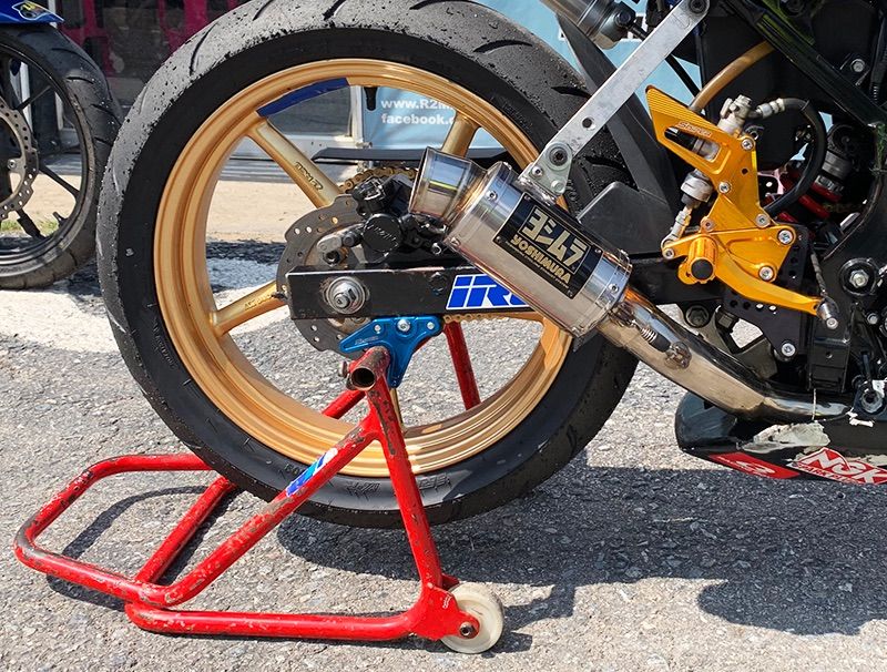 GSX-R125 NINJA250/400/500 Z250/400/500 レーシングスタンドフック青