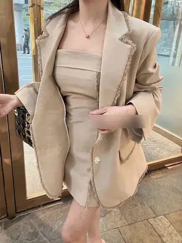 170 luvmiu ベアトップワンピース フリンジ ジャケット セット ゲストルック ベージュ| M