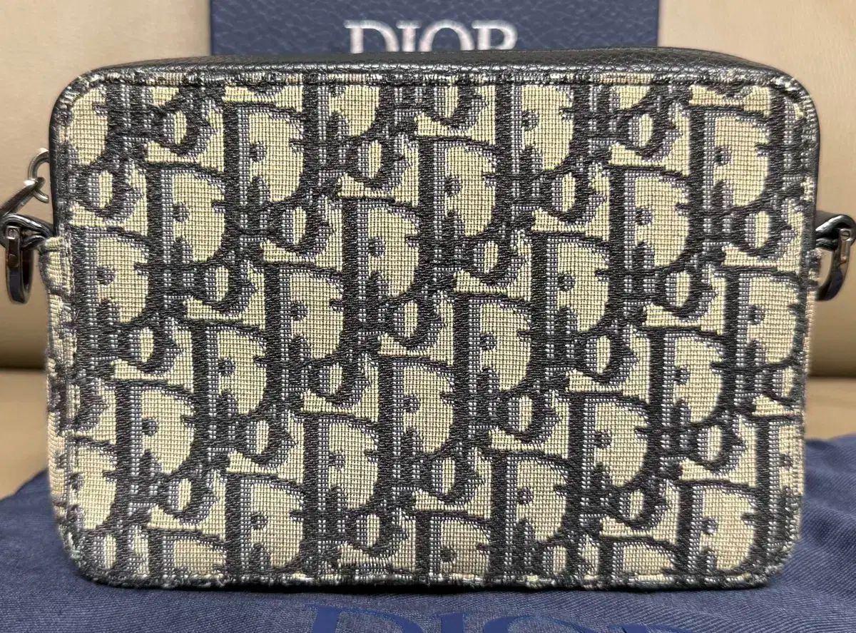 ショルダー ストラップ