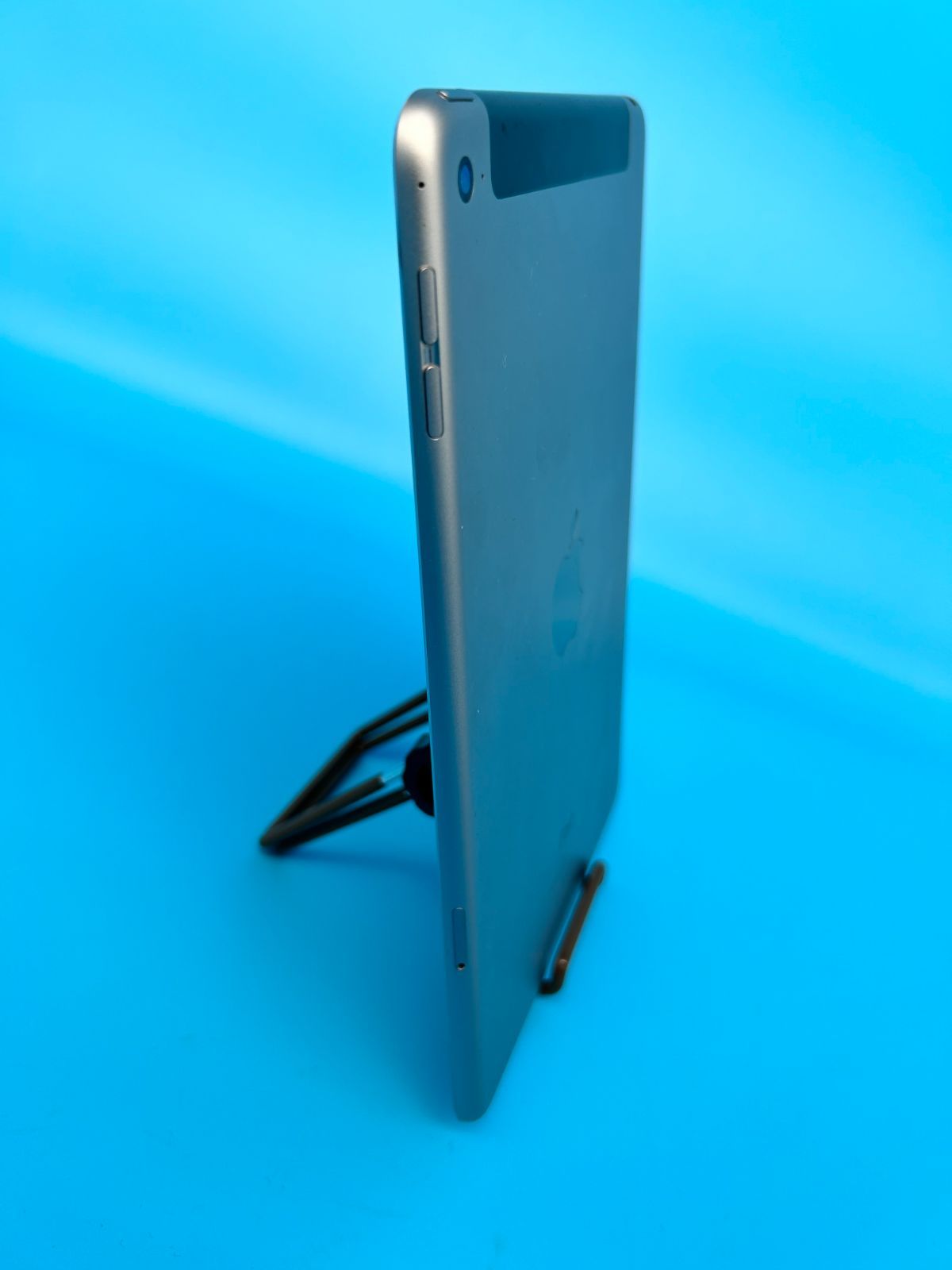 タブレット 【SIMロック解除済】iPad mini 4 Wi-Fi + Cellular 32GB
