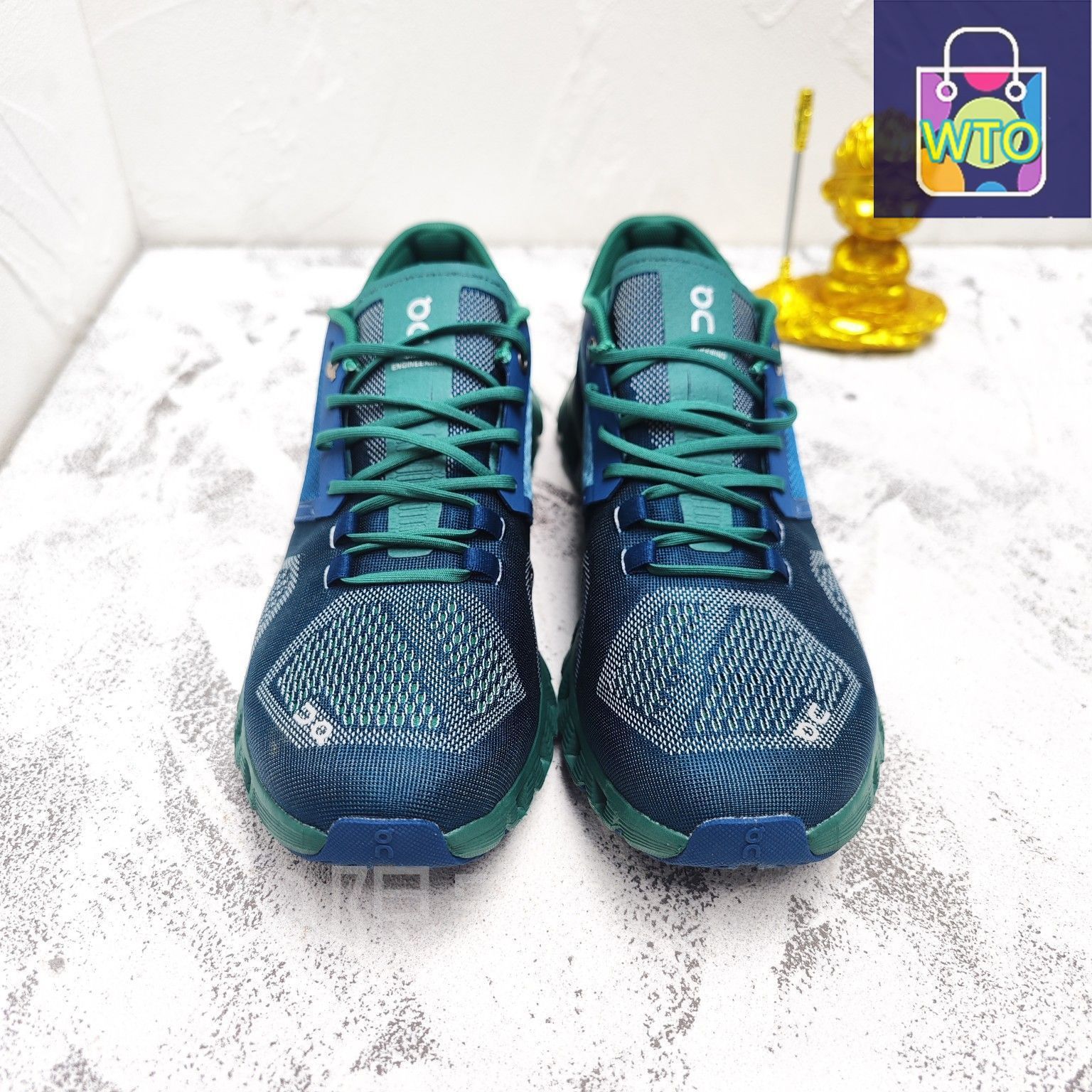On Cloud X Sneakers オン クラウドX ジョギング スポーツ
