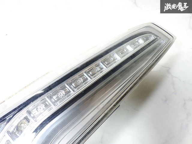 ☆点灯確認済☆ 日産 純正 C26 セレナ 後期 LED テールライト