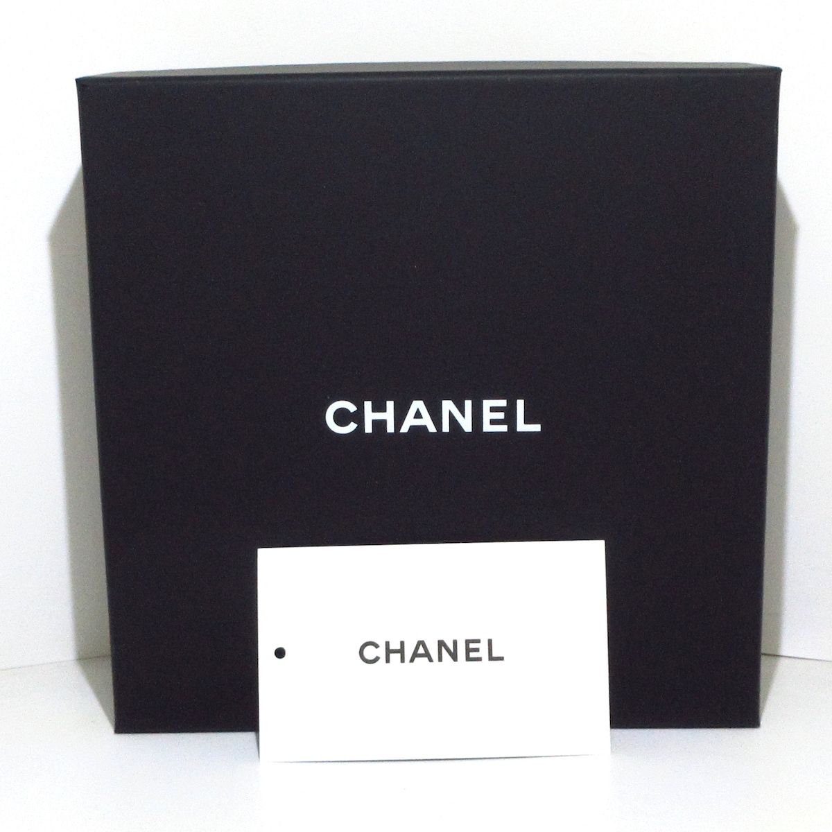 【ココシャネルの文字がとっても可愛い♡】CHANEL シュシュ CHANEL(シャネル) シュシュ新品同様 - AA9137/B10966 黒×白 ココ