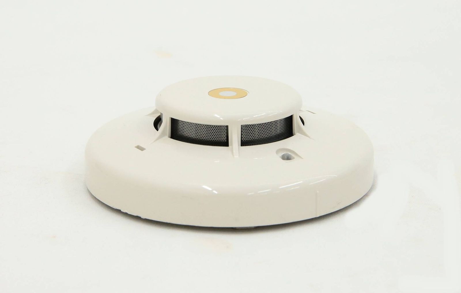 FDK-J319-D型　光電式煙感知器3種　 2022年製 20個　ベース付き FDK-J319-D型 光電式煙感知器3種 2022年製 20個 ベース付き 楽天