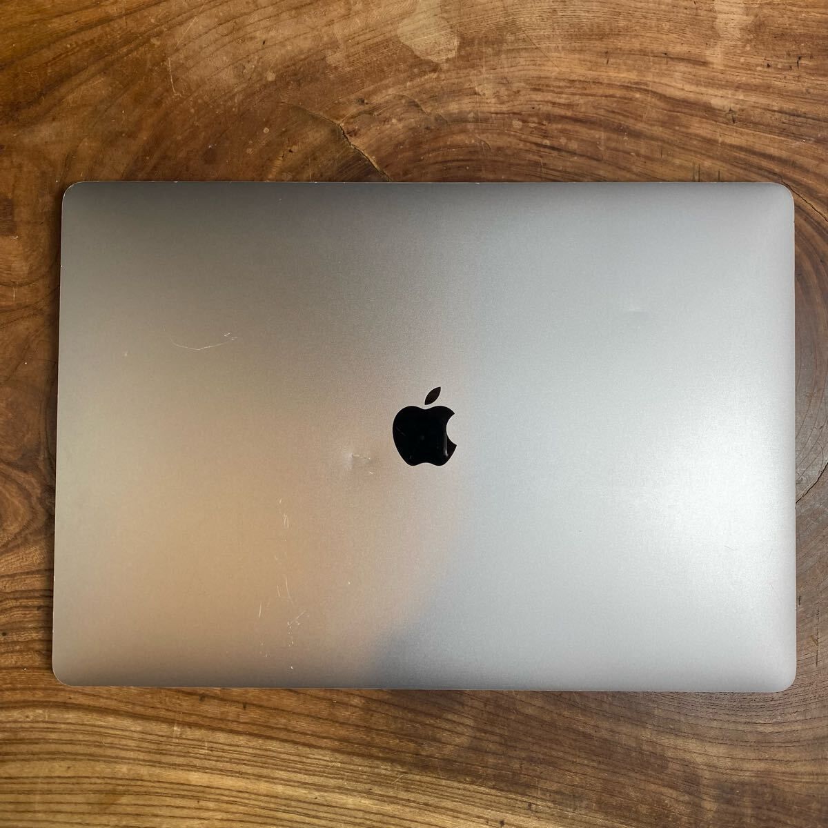 【美品】MacBook Pro i7 16GB SSD512GB 新品バッテリー 2024年OS]MacBook Pro i7 16GB SSD バッテリー新品
