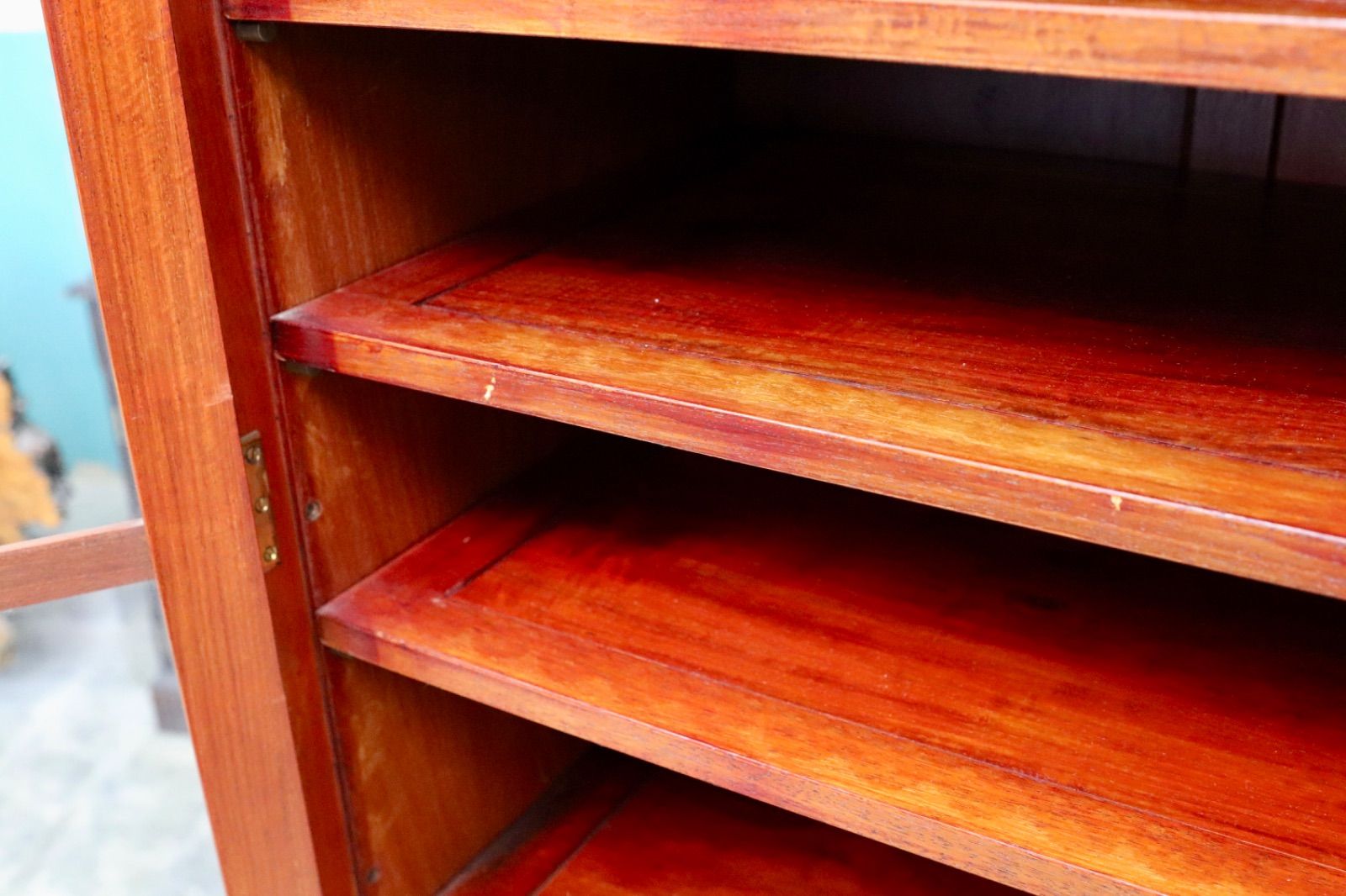 ブックキャビネット