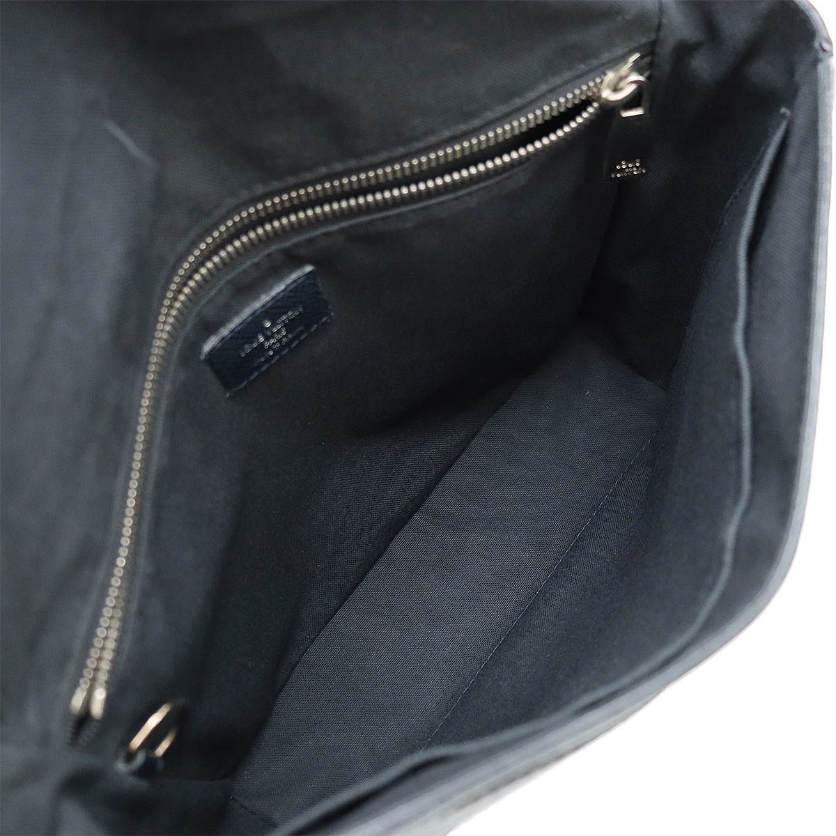 LOUIS VUITTON ルイ ヴィトン タイガ ロマンPM ショルダーバッグ