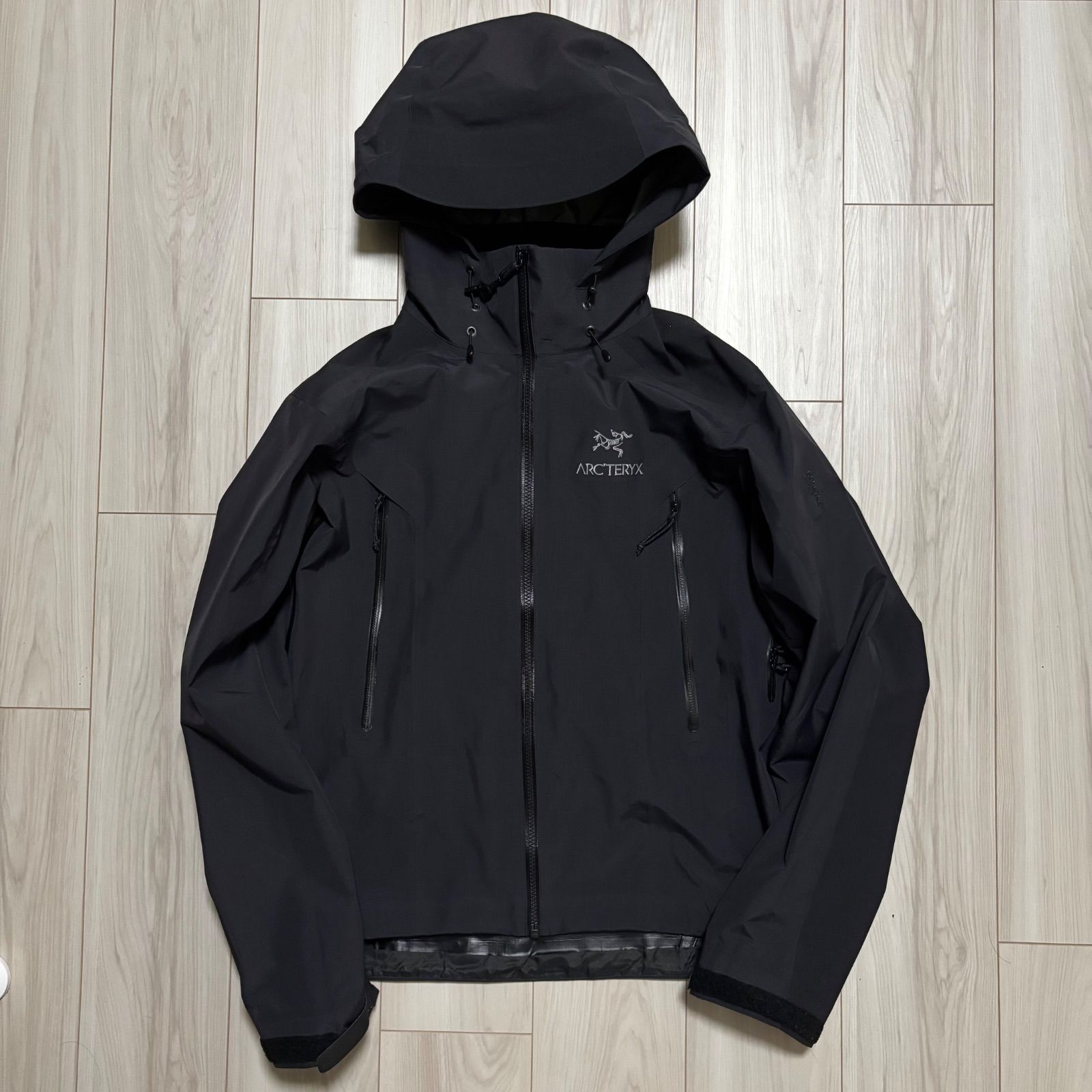 ナイロンジャケット