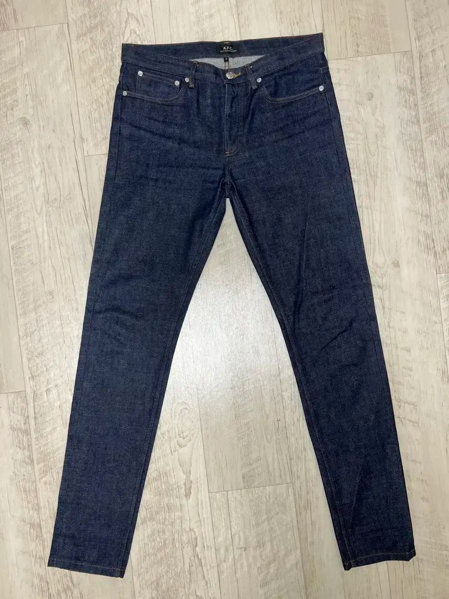【雷市場（ポンジャン）商品韓国直送】 A P C A.P.C.(アー・ペー・セー) プチ 新しいスタンダード サイズ 31 ）
