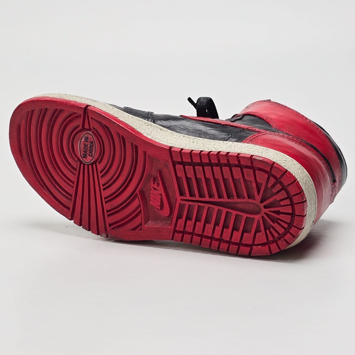 Bowen Designs NIKE Classic エア・ジョーダン 陶器製