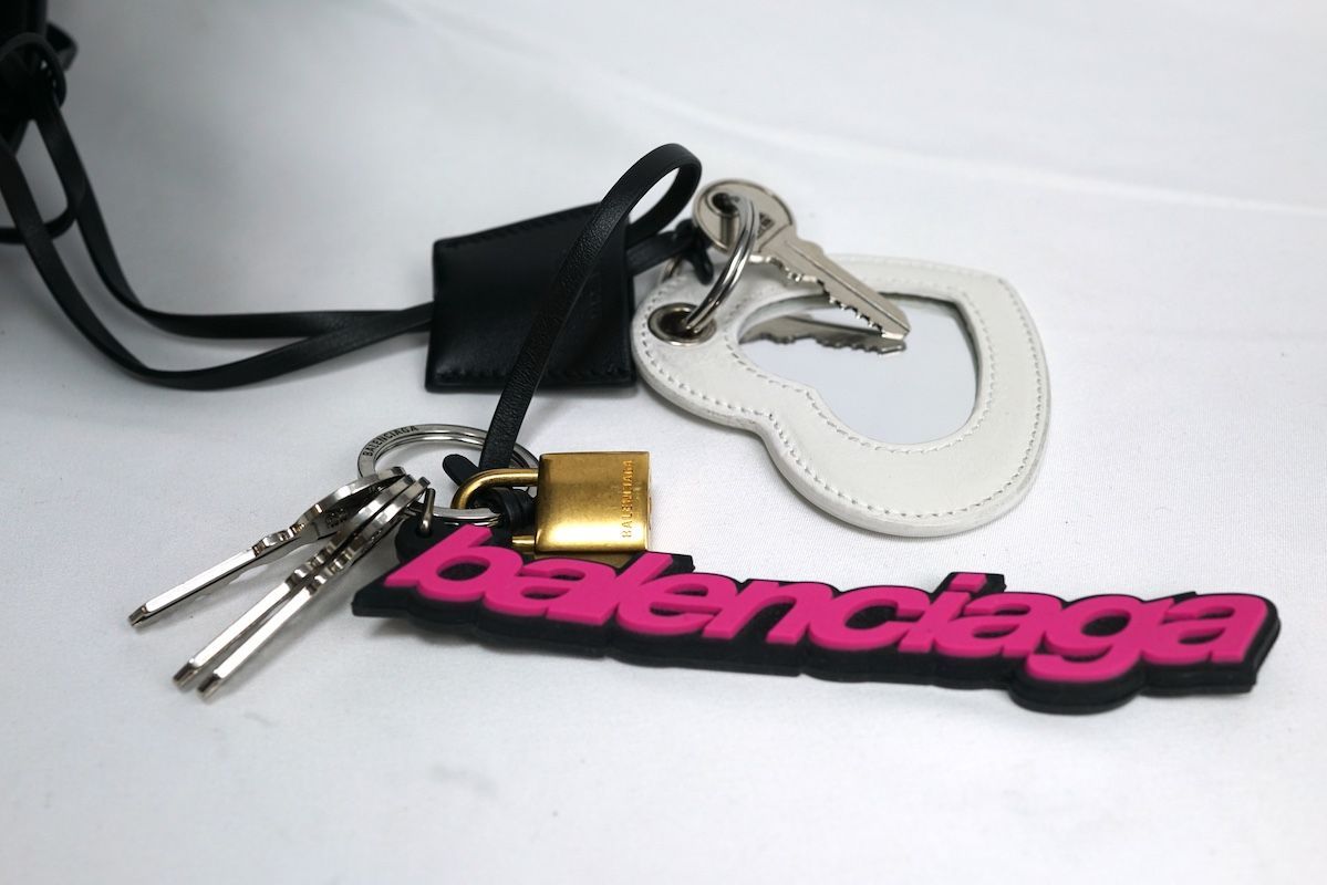 キーホルダー・キーリング BALENCIAGA Rodeo Micro Purse - Balenciaga - Leather - Black キーホルダー・キーリング BALENCIAGA Rodeo Micro Purse