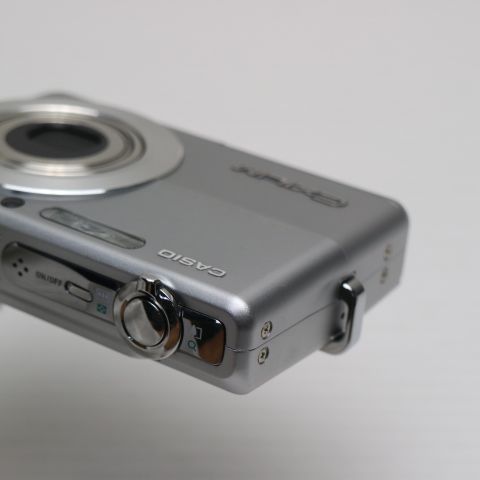 超美品 EX-Z500 シルバー 即日発送 CASIO EXILIM デジカメ 本体 土日祝