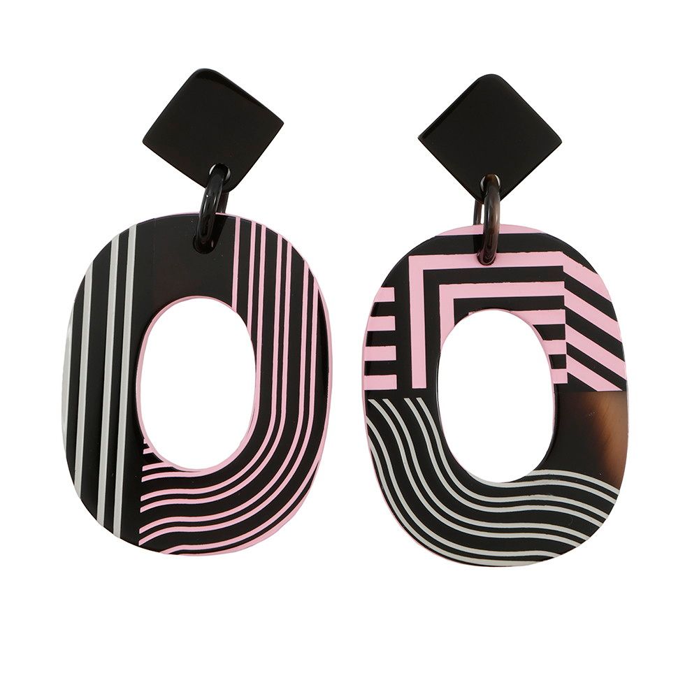 エルメス ピアス イスム ポップ チェック バッファローホーン マルチカラー 中古 エルメス ピアス イスム ポップ チェック バッファローホーン マルチカラー 中古