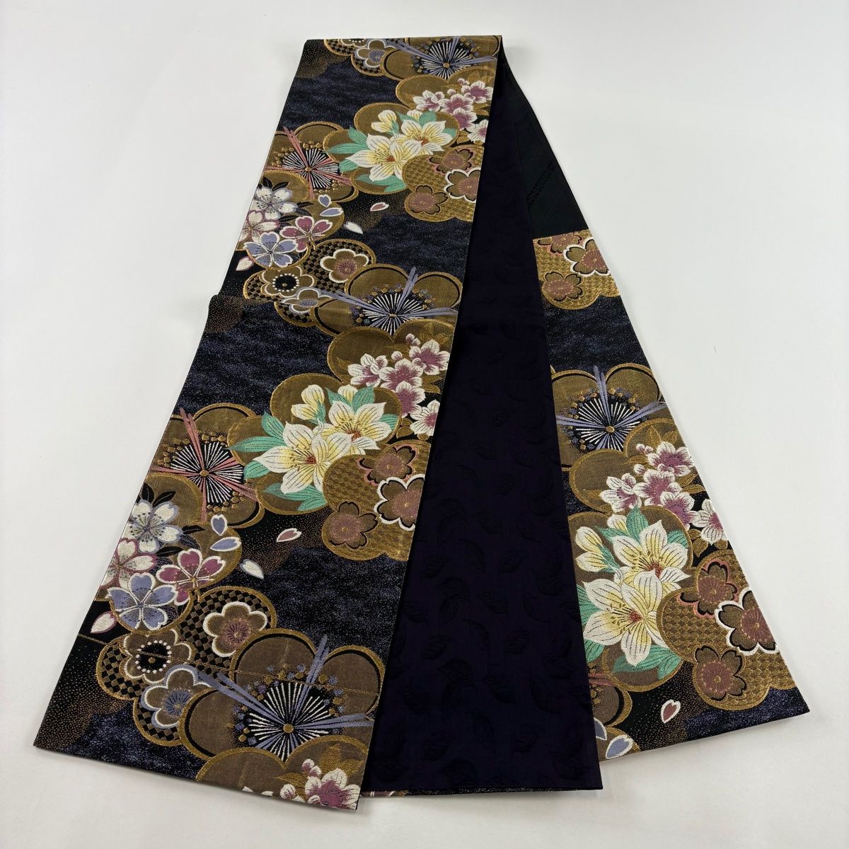 美品】 袋帯 秀品 振袖向き 草花 梅 金糸 箔 濃紫 六通 正絹