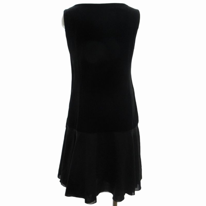 【美品】FOXEY 膝丈ワンピース ブラック リボン 40 フレア ノースリーブ 美品】FOXEY 膝丈ワンピース ブラック リボン 40 フレア ノースリーブ