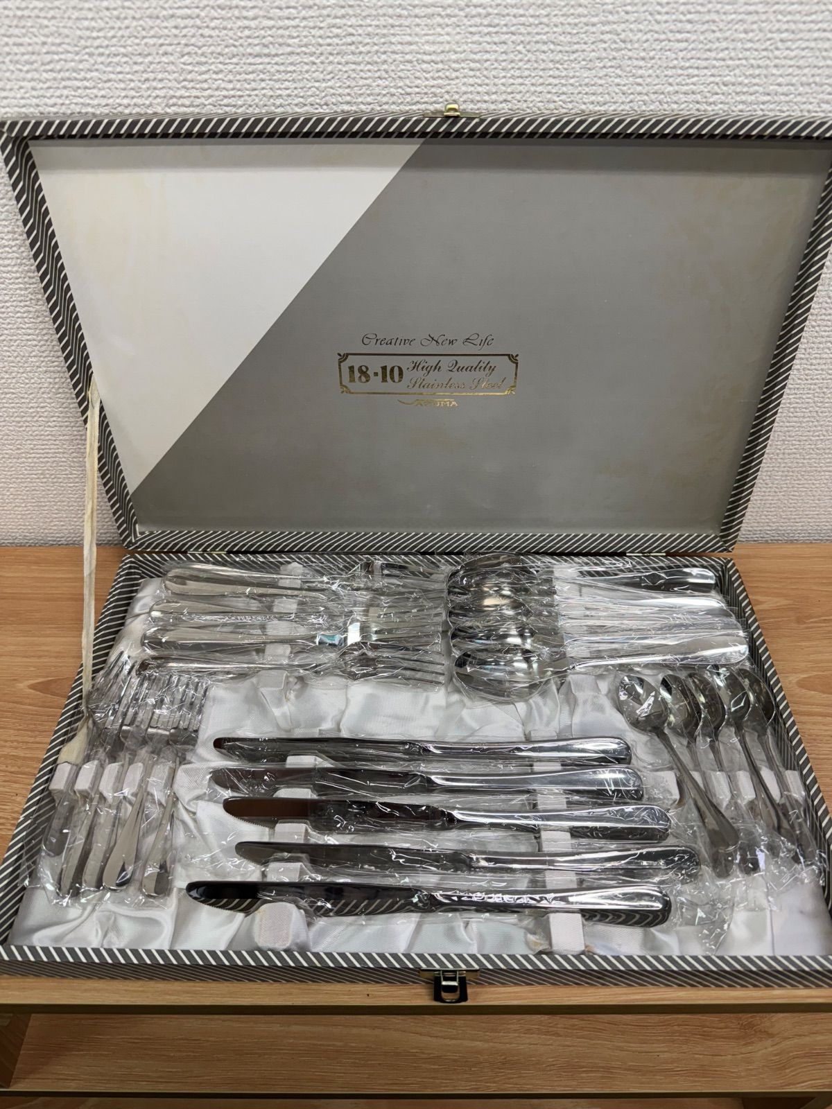 【未使用】azuma 高級　ステンレス　カトラリーセット　18-8 レア 未使用 高級品カトラリー AZUMA 18-8 53本 セット 箱付の