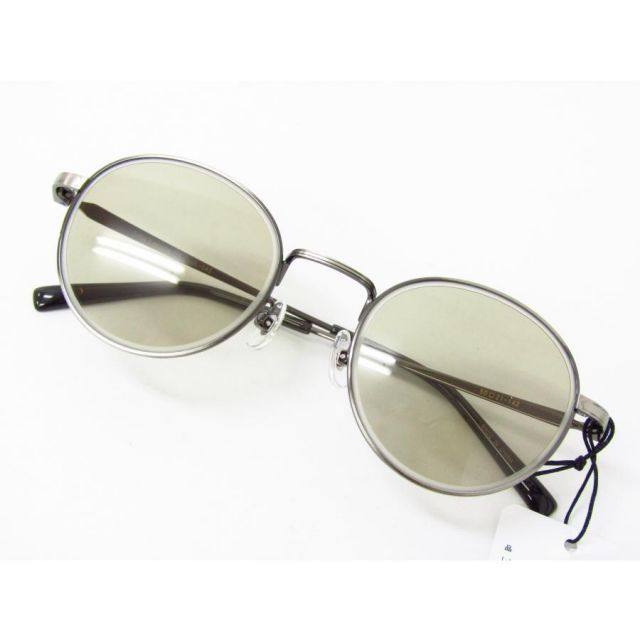 美品　LEONARD サングラス　LEJ29 135 他社ケース付　度入り 美品 LEONARD サングラス LEJ29 135 他社ケース付 度入り - メルカリ
