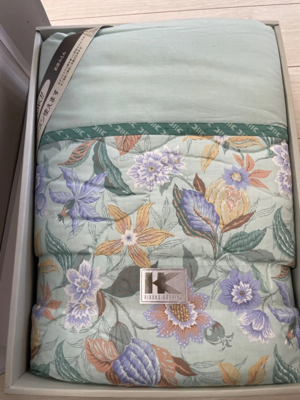 HIROKO KOSHINO チェック柄　ガーゼ肌掛け布団2枚セット　送料込 HIROKO KOSHINO チェック柄 ガーゼ肌掛け布団2枚セット 送料込