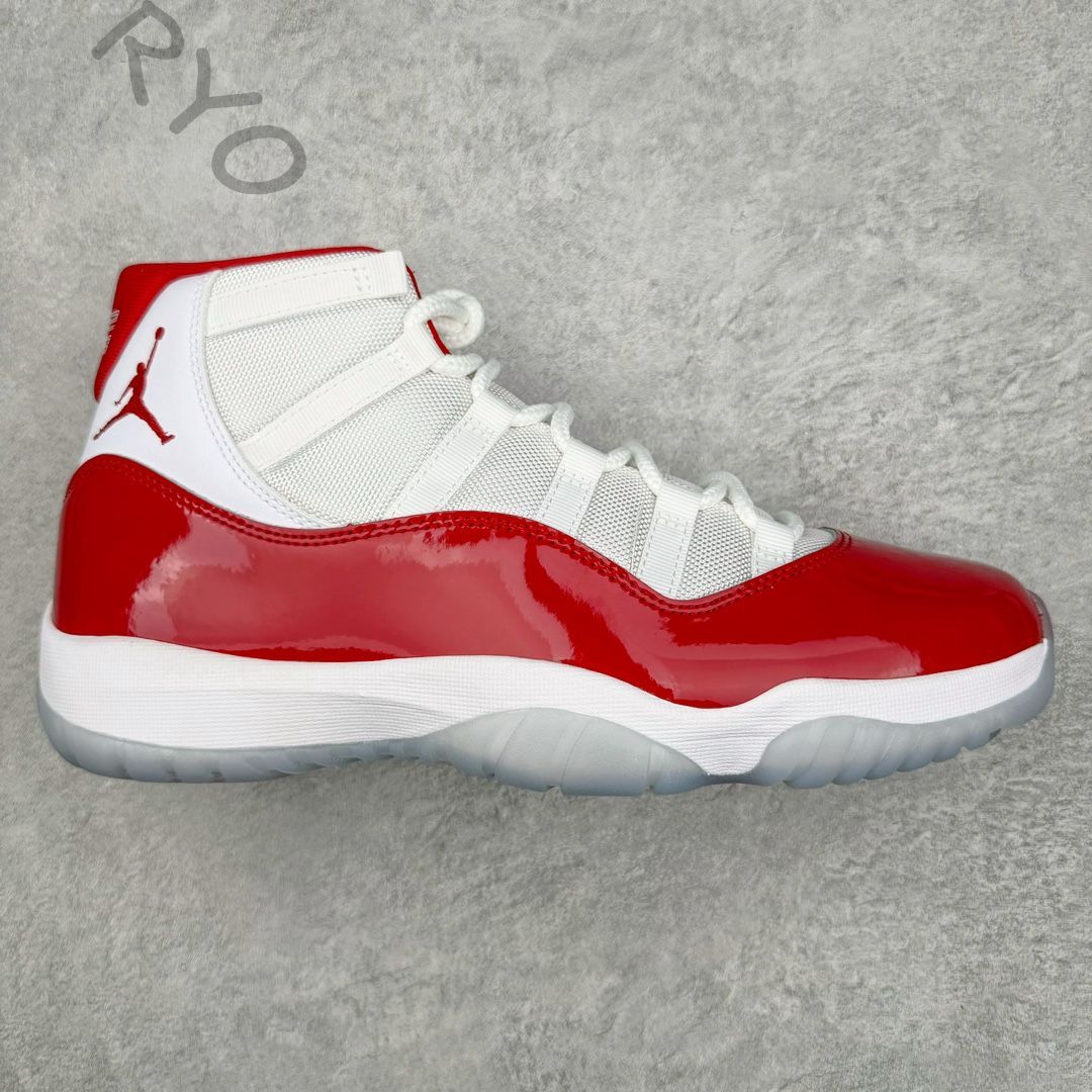 ⭐️新品⭐️未使用✨男女兼用?箱付 NIKE AIR JORDAN 11 VARSITY RED 