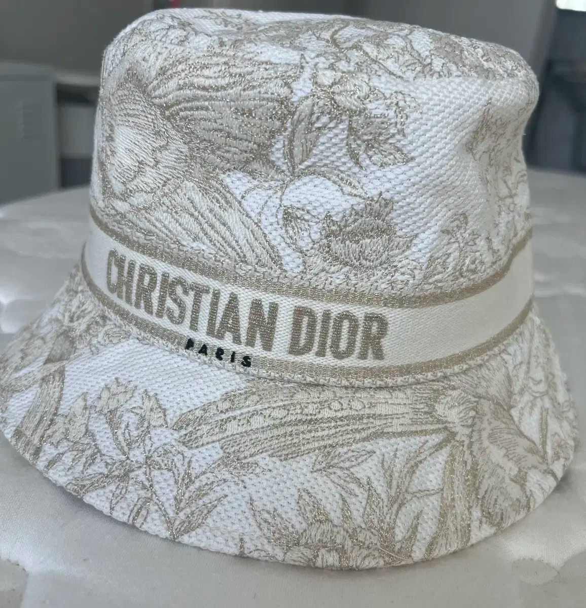 Christian Dior　ボブハット　リバーシブル　58サイズ Christian Diorボブハットリバーシブル58サイズ