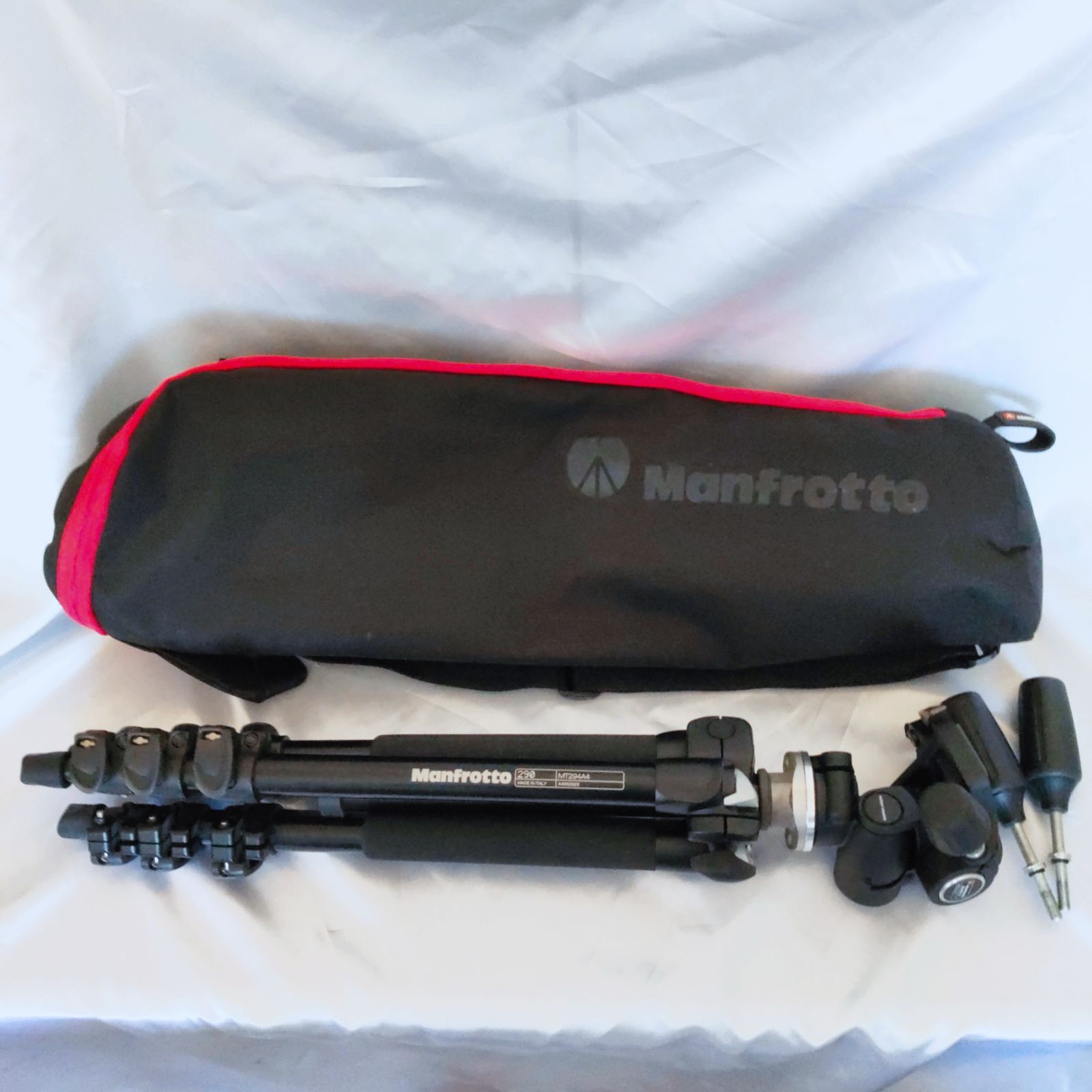 マンフロット Manfrotto   三脚 290 MT294A4 + 雲台 804RC2　運動会　カメラ　ビデオ ３脚 MANFROTTO