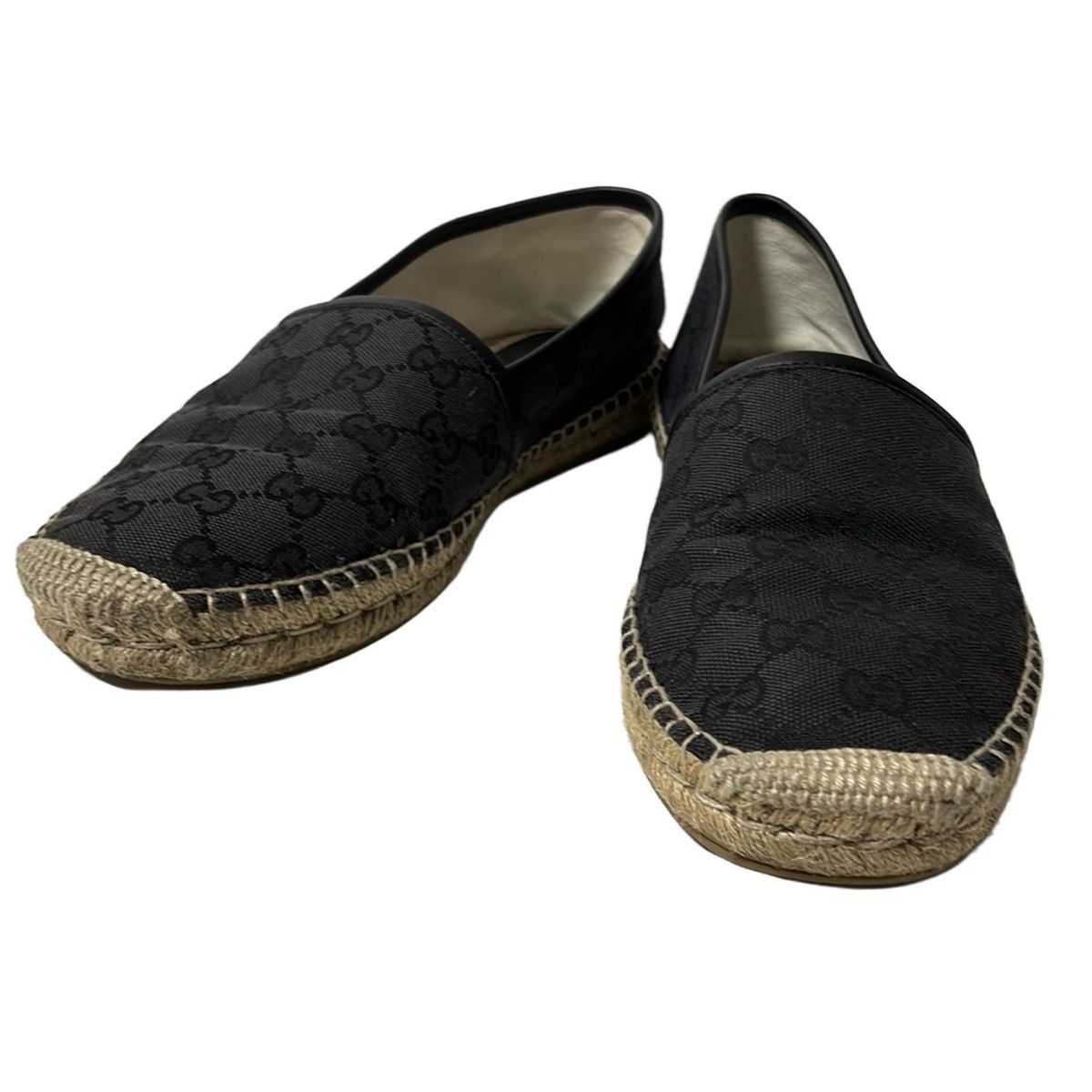 GUCCI(グッチ) スリッポン 6 1/2 メンズ - 466903 黒 GG柄