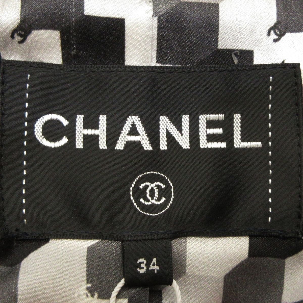 CHANEL(シャネル) ジャケット サイズ34 S レディース美品 - P70070 黒×ゴールド 長袖/ココマーク/秋/冬