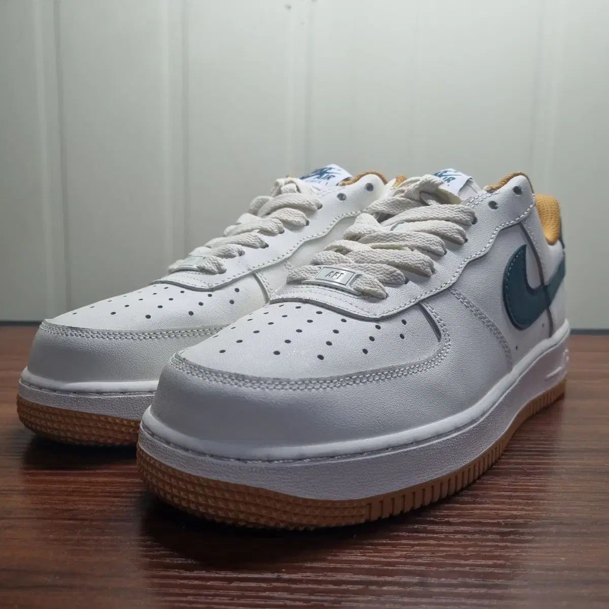【雷市場（ポンジャン）商品韓国直送】NIKE(ナイキ) エアフォース 1 スニーカー 265